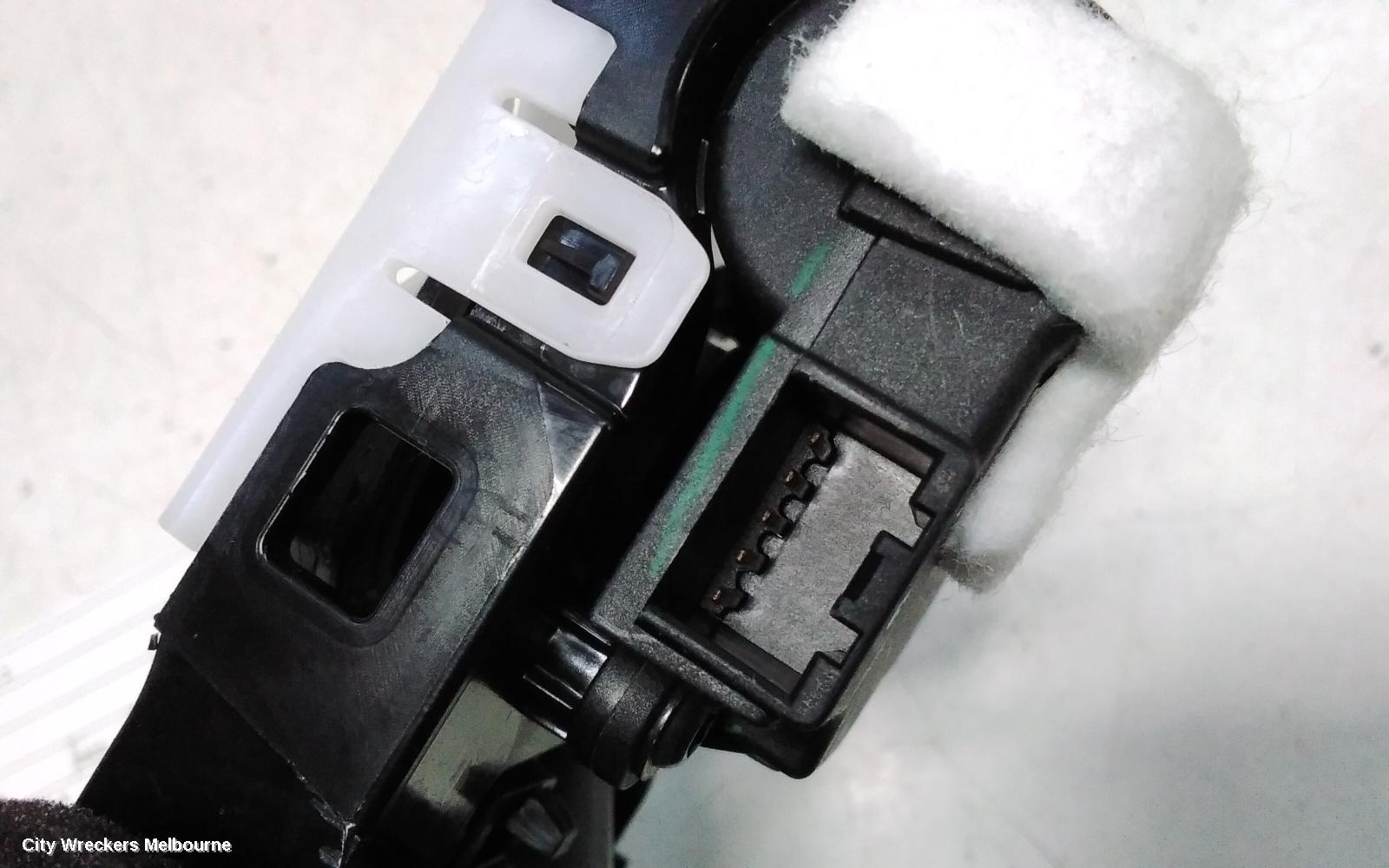 TESLA MODEL 3, 1ST GEN, 06/2019 ONWARDS, DASH AIRVENT P-1807773-00-A: 121567