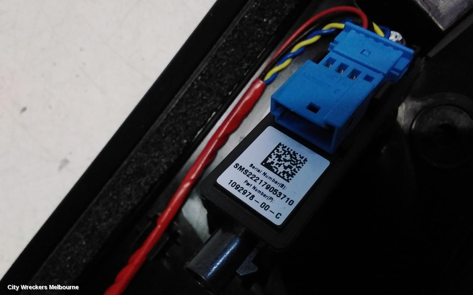 TESLA MODEL 3, 1ST GEN, 06/2019 ONWARDS, B PILLAR CAMERA LHF : 121579