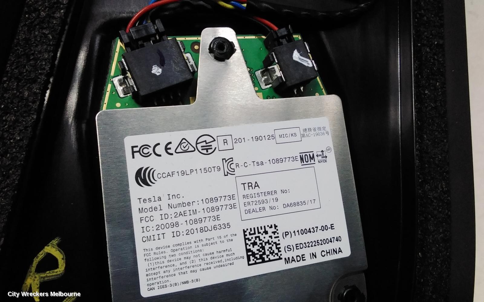 TESLA MODEL 3, 1ST GEN, 06/2019 ONWARDS, B PILLAR RHF CAMERA : 121580