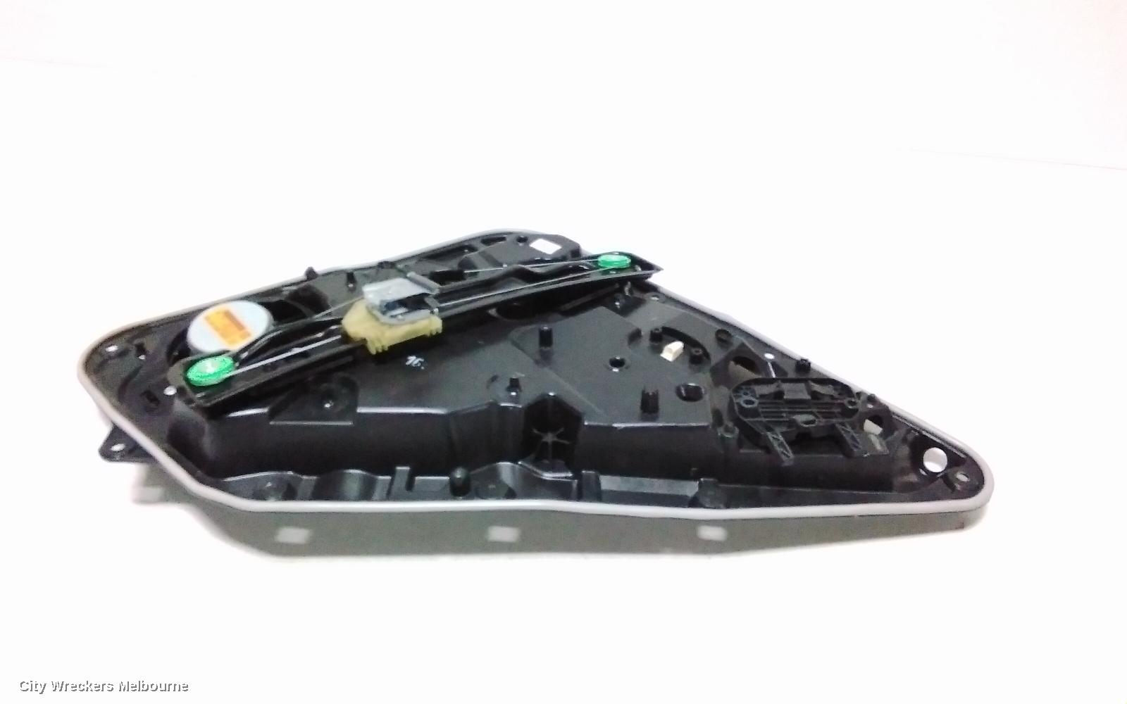 MERCEDES GLA CLASS LEFT REAR WND REG/MOTOR, X156, 04/2014 - 01/2020