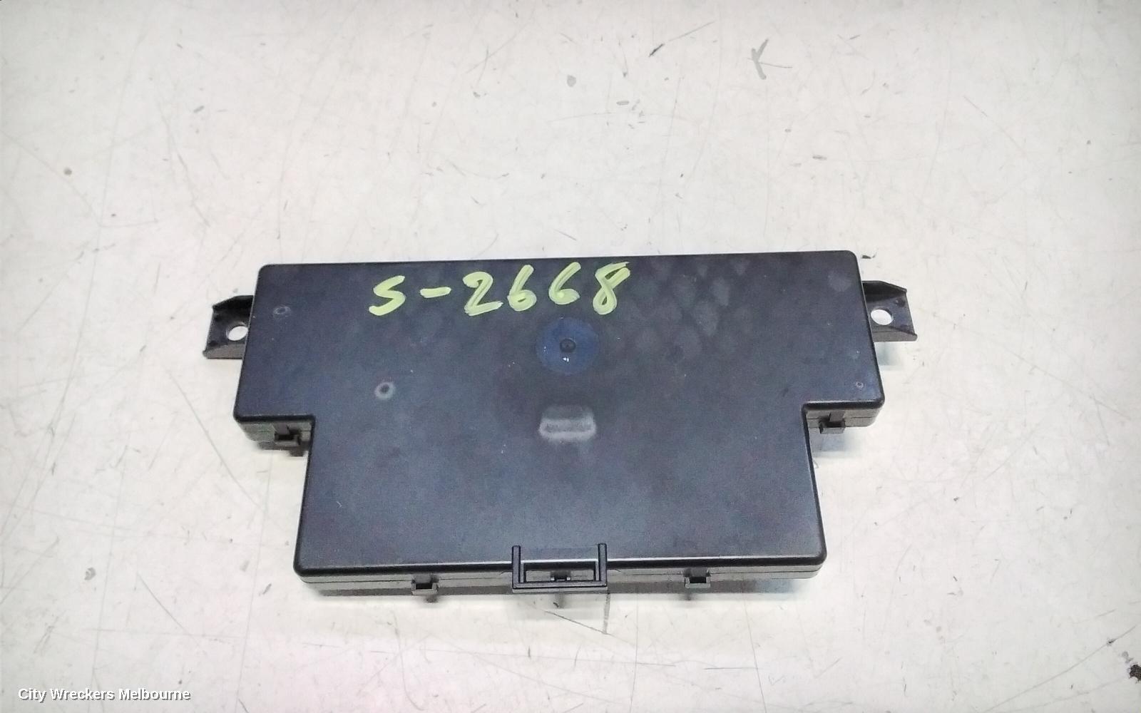 TESLA MODEL 3, 1ST GEN, 06/2019 ONWARDS, TESLA MODEL 3 CONTROL UNIT CENTRAL LOCKING 1100241-00-J ELECTRICITY 2021: 121649