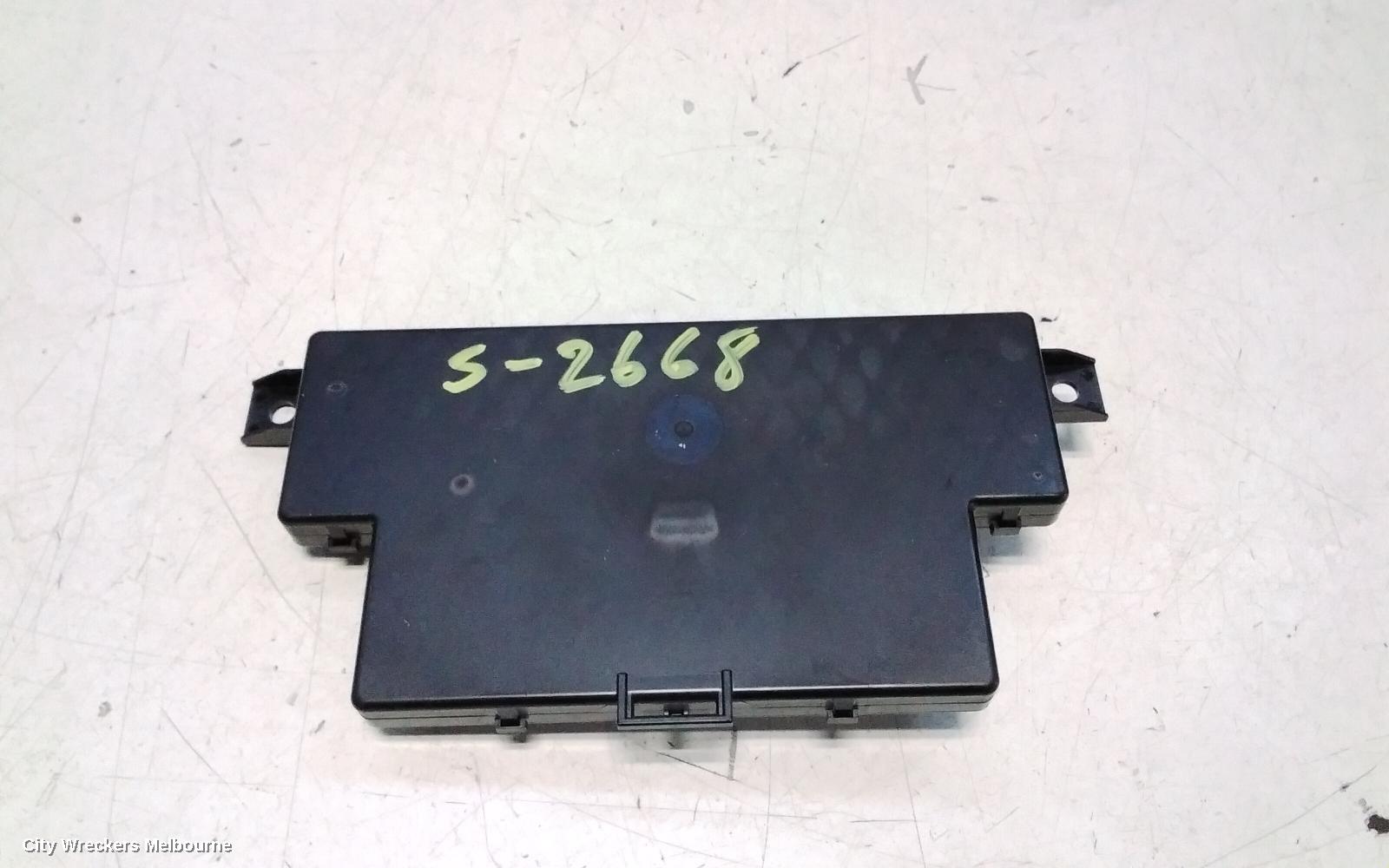 TESLA MODEL 3, 1ST GEN, 06/2019 ONWARDS, TESLA MODEL 3 CONTROL UNIT CENTRAL LOCKING 1100241-00-J ELECTRICITY 2021: 121649