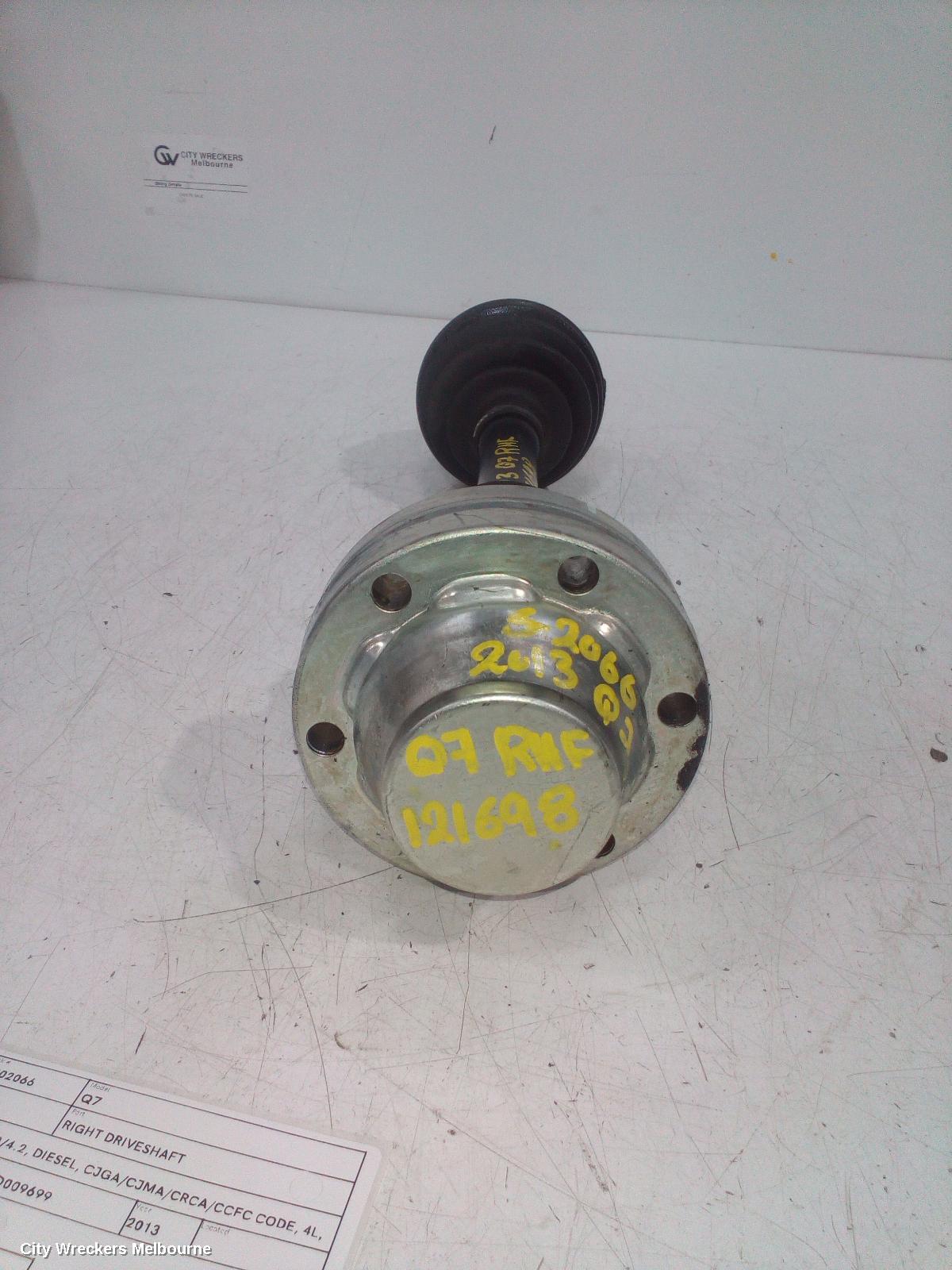 AUDI Q7 RIGHT DRIVESHAFT, FRONT, 3.0/4.2, DIESEL, CJGA/CJMA/CRCA/CCFC CODE, 4L, 09/2010 - 08/2015