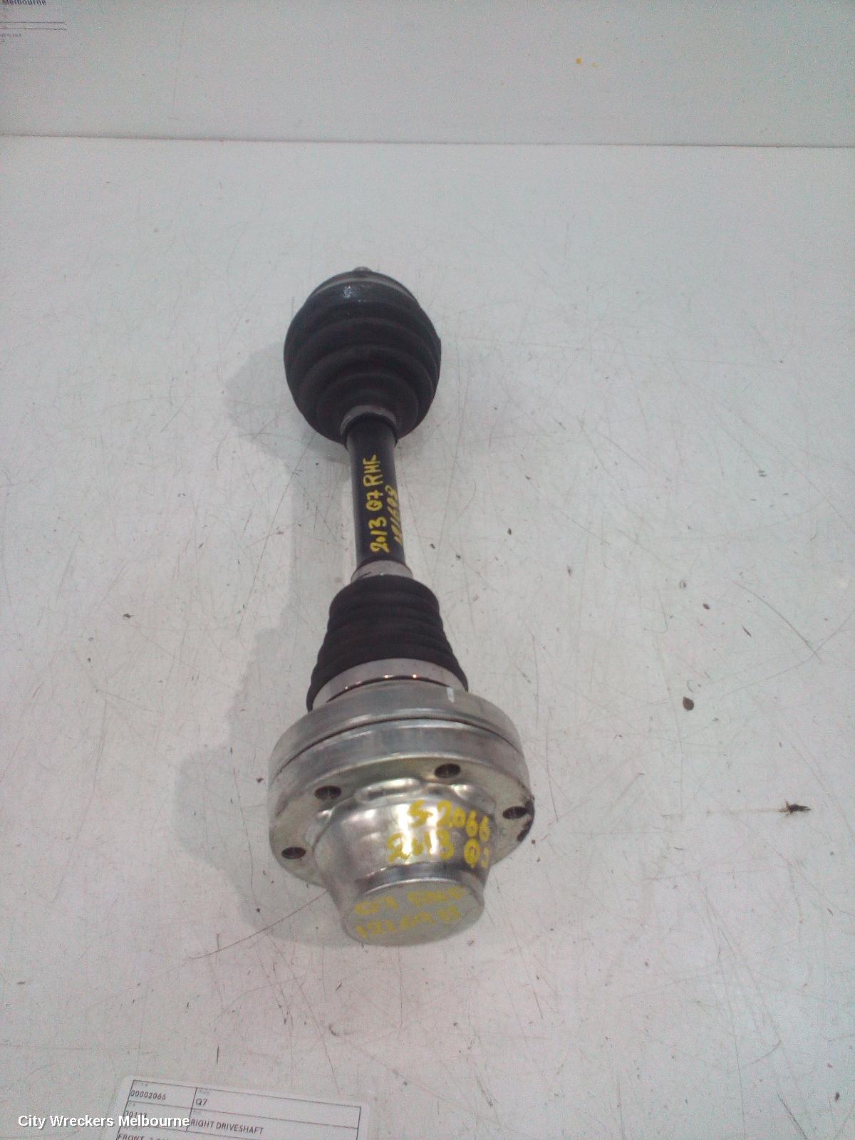 AUDI Q7 RIGHT DRIVESHAFT, FRONT, 3.0/4.2, DIESEL, CJGA/CJMA/CRCA/CCFC CODE, 4L, 09/2010 - 08/2015