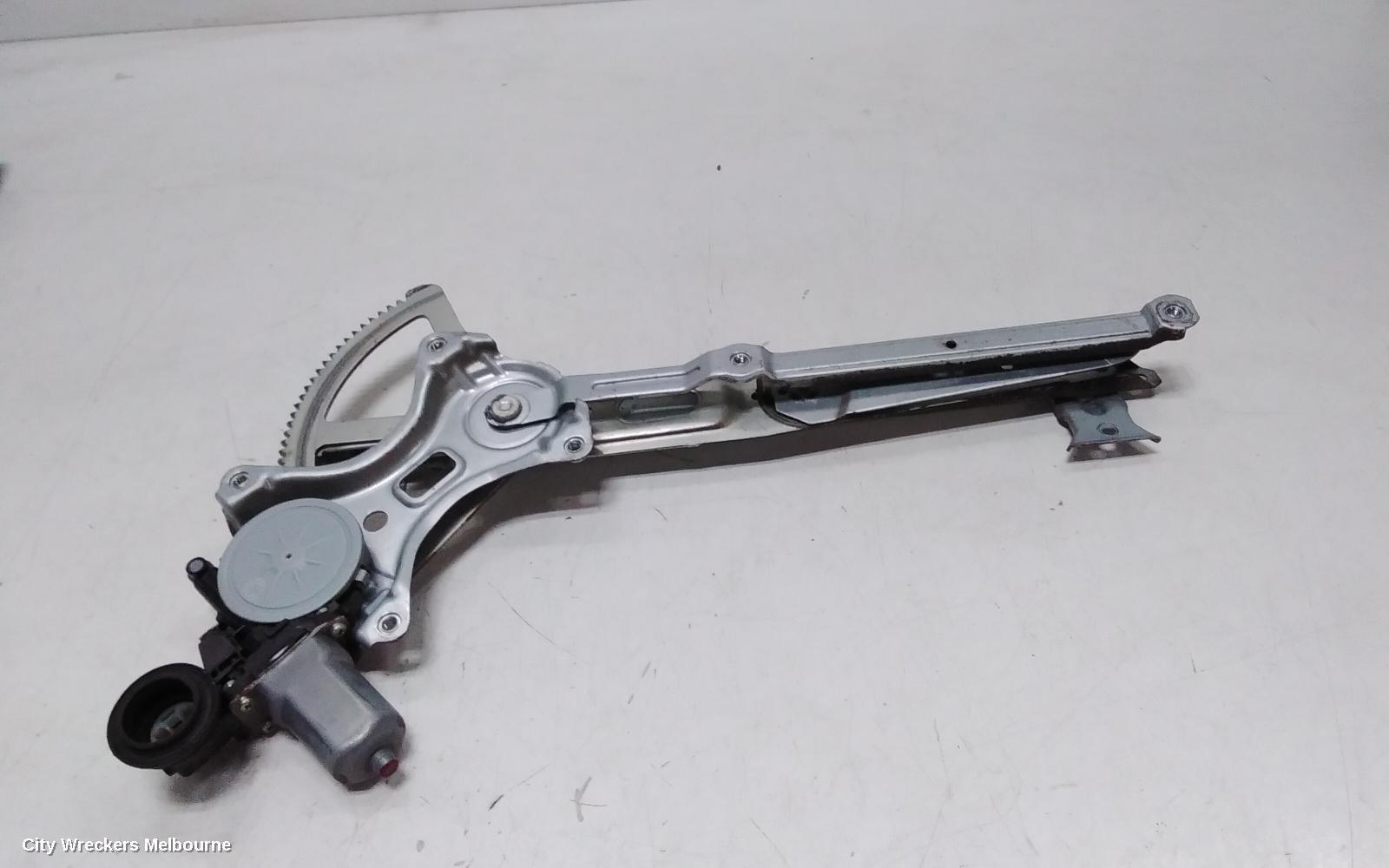 TOYOTA HIACE LEFT FRONT WINDOW REG/MOTOR, DOOR REG AND MOTOR ASSY, TRH/KDH, 03/2005 - 04/2019