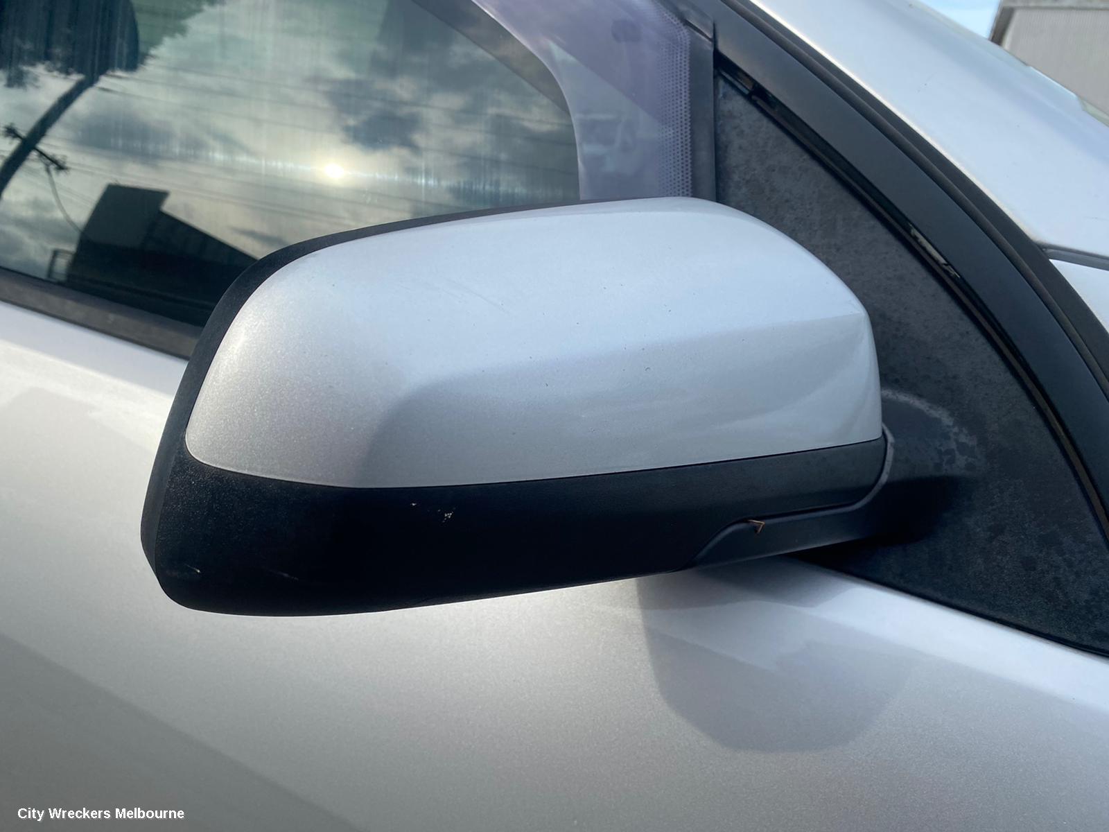 HOLDEN COMMODORE LEFT GUARD LINER, VE, FRONT, 08/2006 - 04/2013