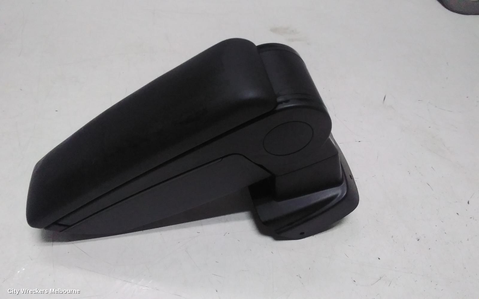 MAZDA 2 CONSOLE, DJ/DL, 09/2014 ONWARDS