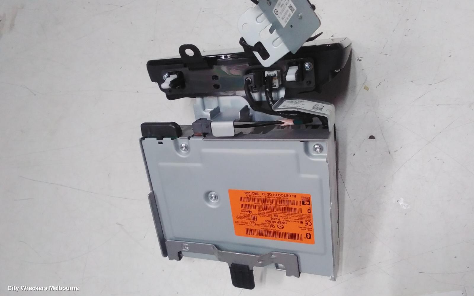 MAZDA 2 RADIO/CD/DVD/SAT/TV, DISPLAY UNIT, 7IN, W/ SAT NAV TYPE, DJ/DL, 09/2014 ONWARDS
