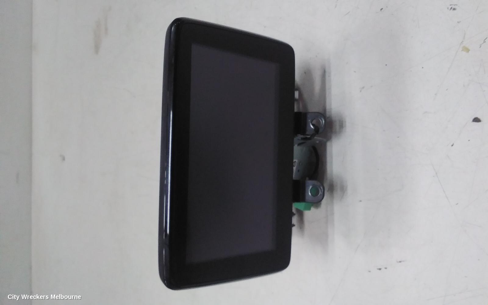MAZDA 2 RADIO/CD/DVD/SAT/TV, DISPLAY UNIT, 7IN, W/ SAT NAV TYPE, DJ/DL, 09/2014 ONWARDS
