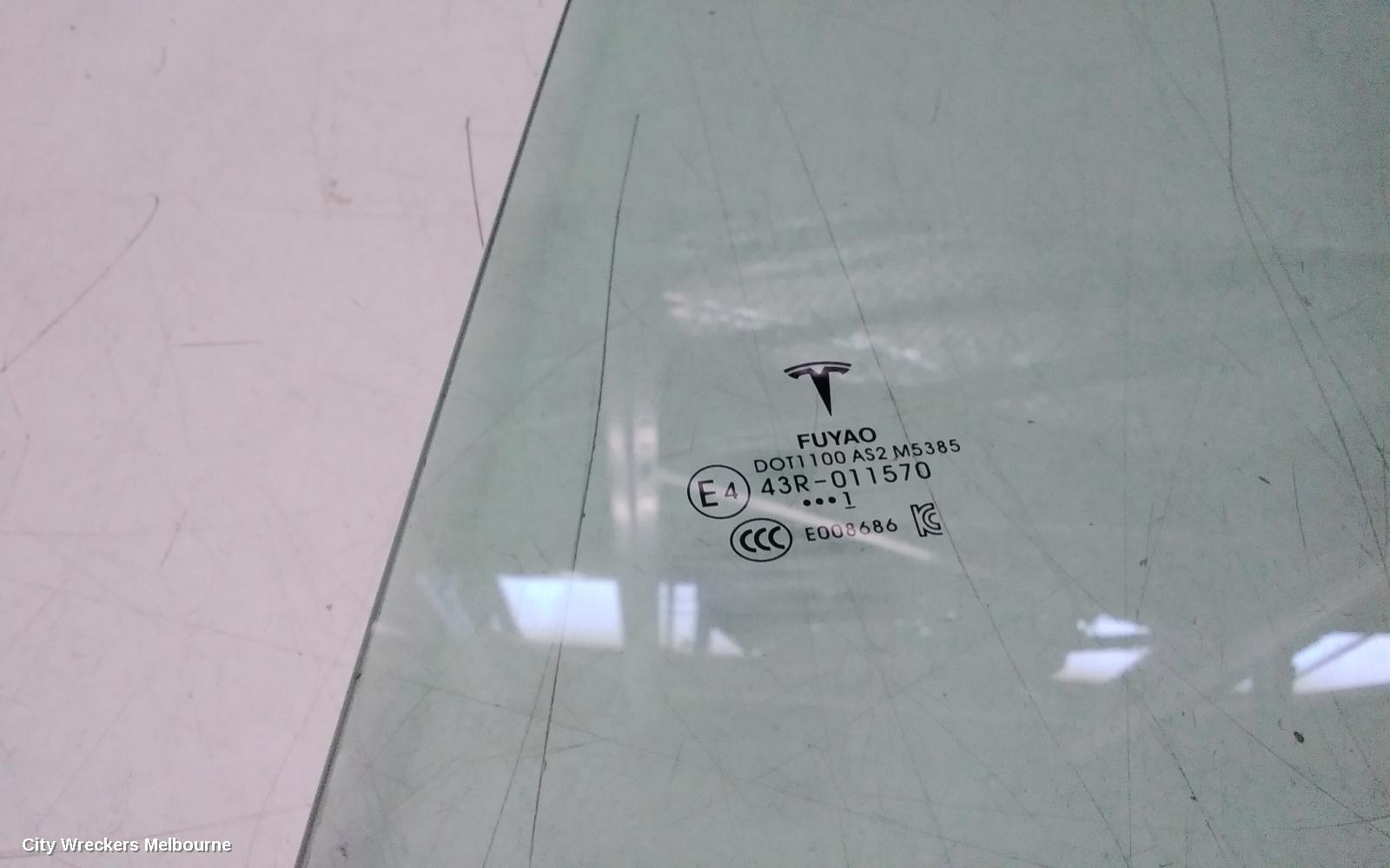 TESLA MODEL 3 LEFT REAR DOOR WINDOW, 1ST GEN, 06/2019 ONWARDS