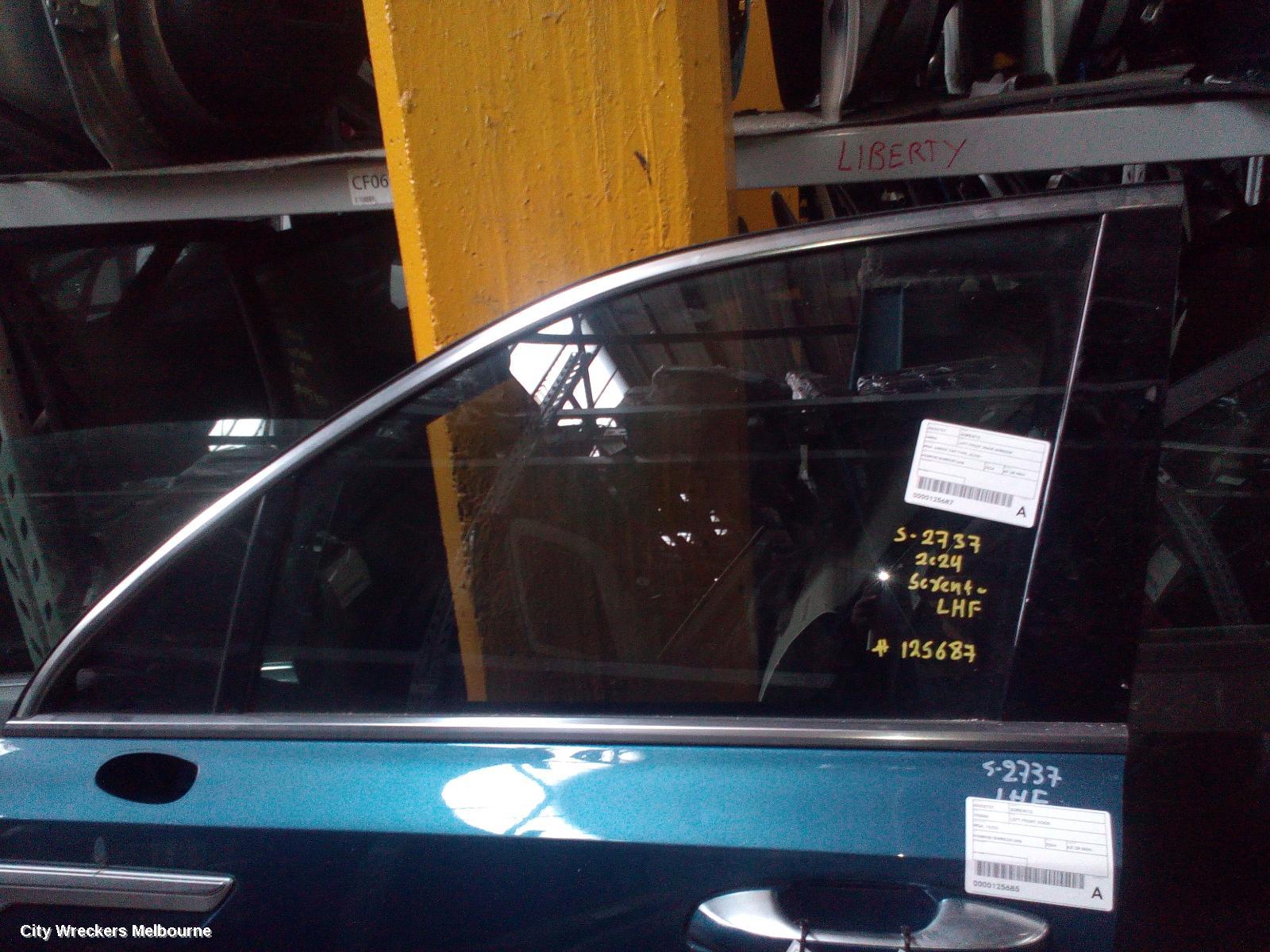 KIA SORENTO LEFT FRONT DOOR WINDOW, MQ4, GREEN TINT TYPE, 02/2020 ONWARDS