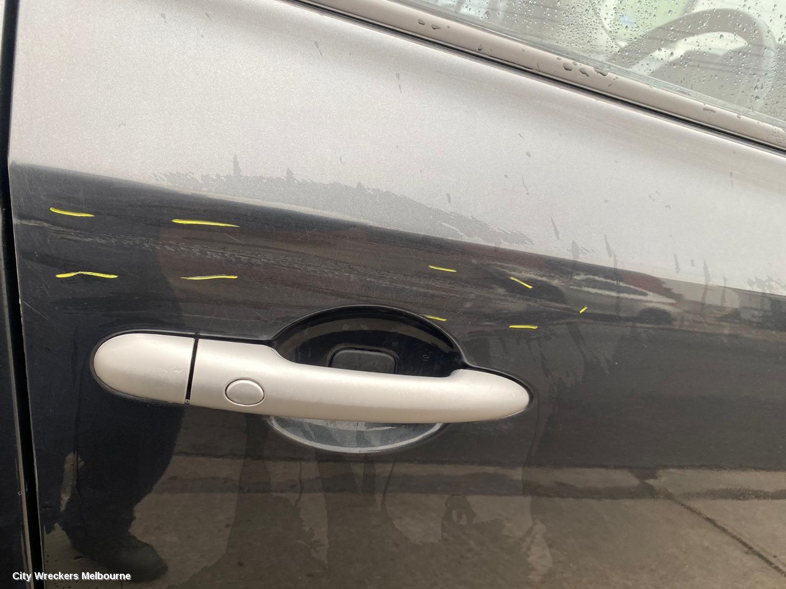 RENAULT KALEOS DOOR HANDLE, H45 11/2011 - 08/2013