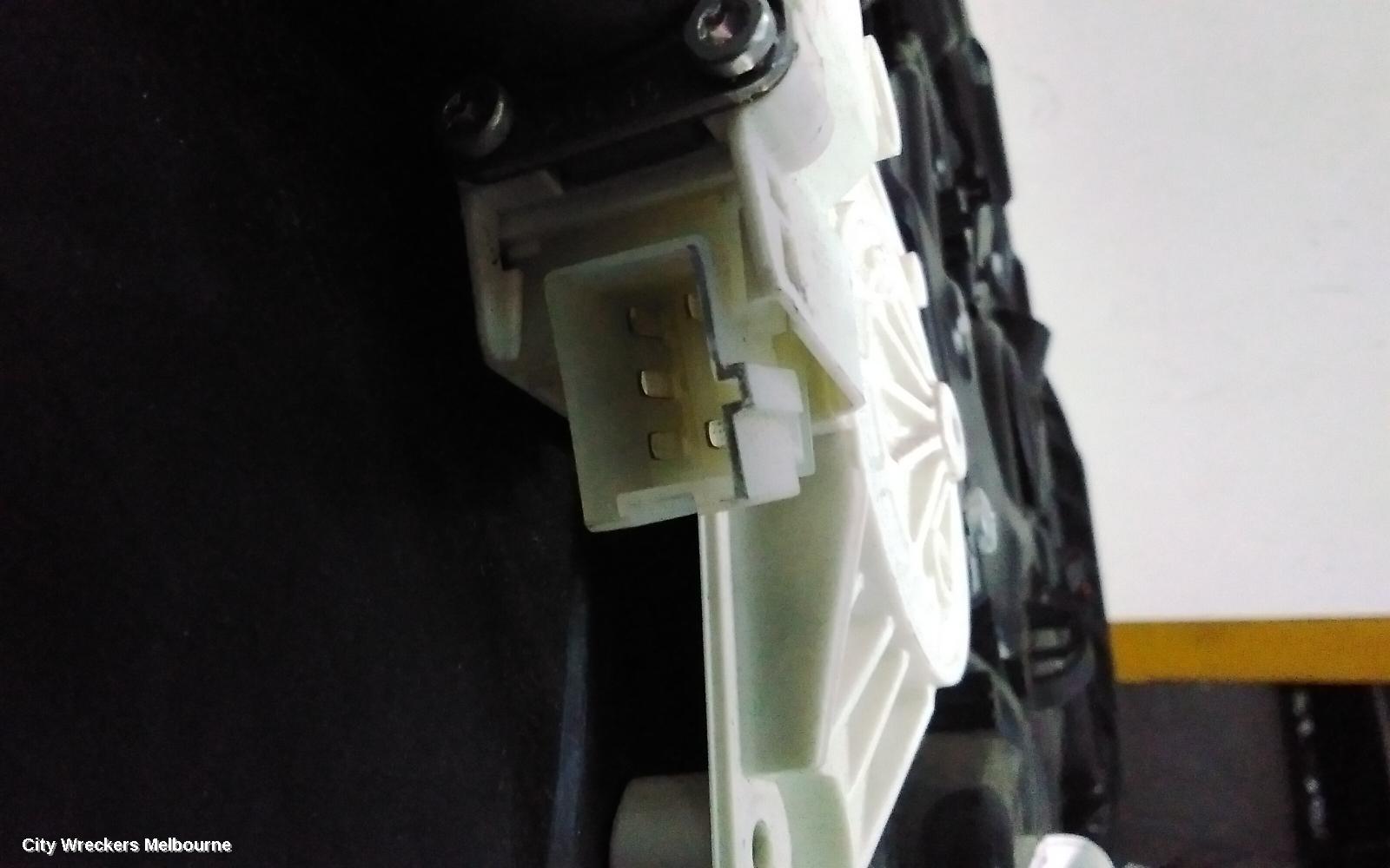 MERCEDES GLE CLASS RIGHT FRONT WINDOW REG/MOTOR, C292, DOOR REG ASSY (REG AND MOTOR), 06/2015 - 04/2019