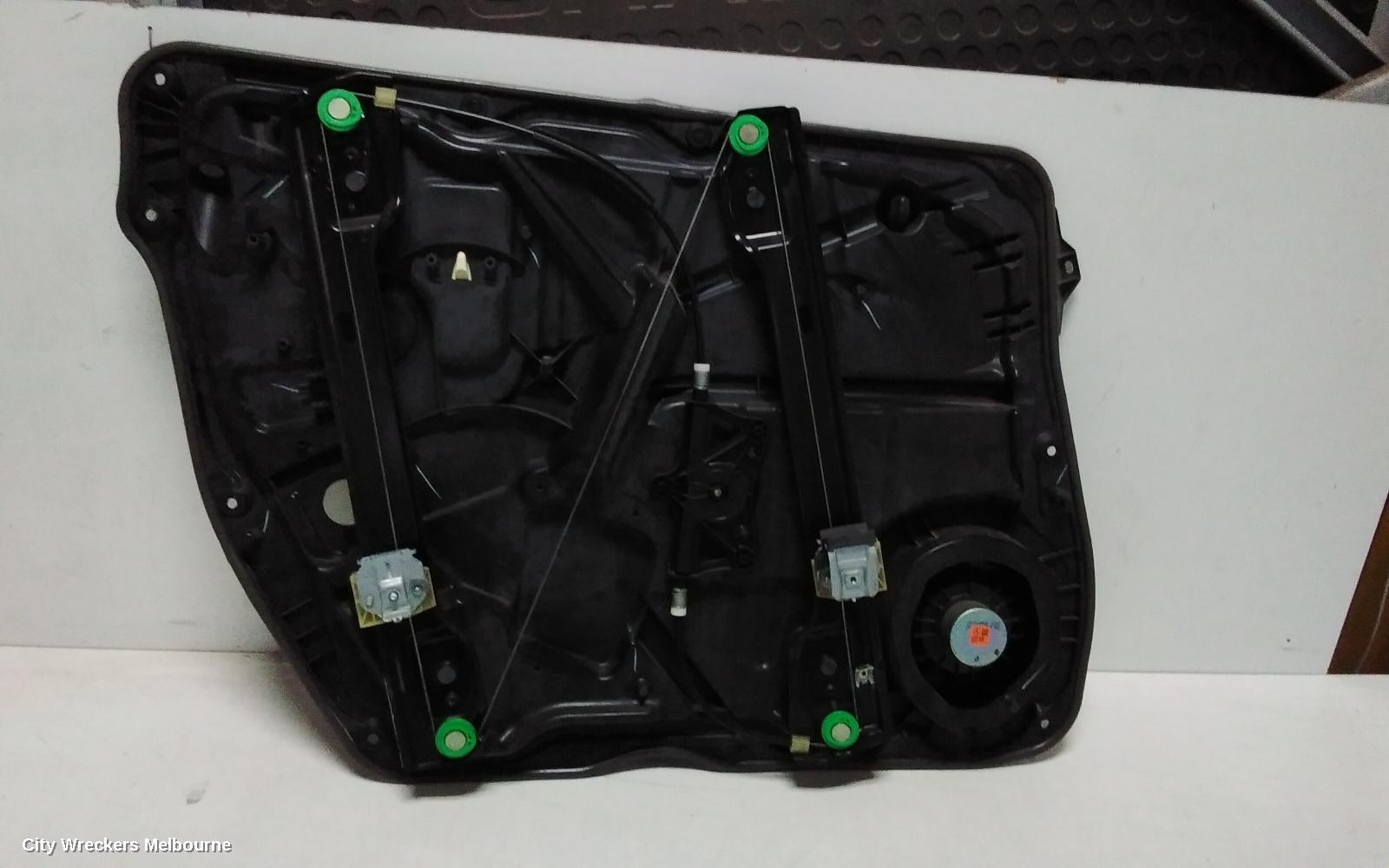 MERCEDES GLE CLASS RIGHT FRONT WINDOW REG/MOTOR, C292, DOOR REG ASSY (REG AND MOTOR), 06/2015 - 04/2019