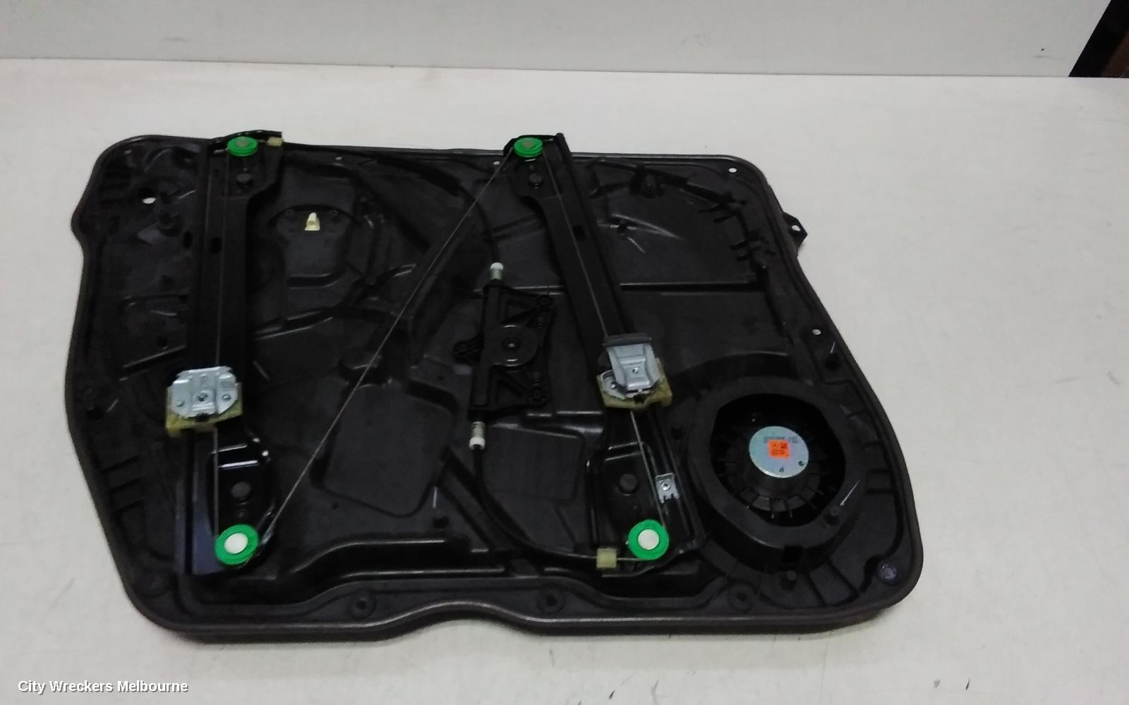 MERCEDES GLE CLASS RIGHT FRONT WINDOW REG/MOTOR, C292, DOOR REG ASSY (REG AND MOTOR), 06/2015 - 04/2019