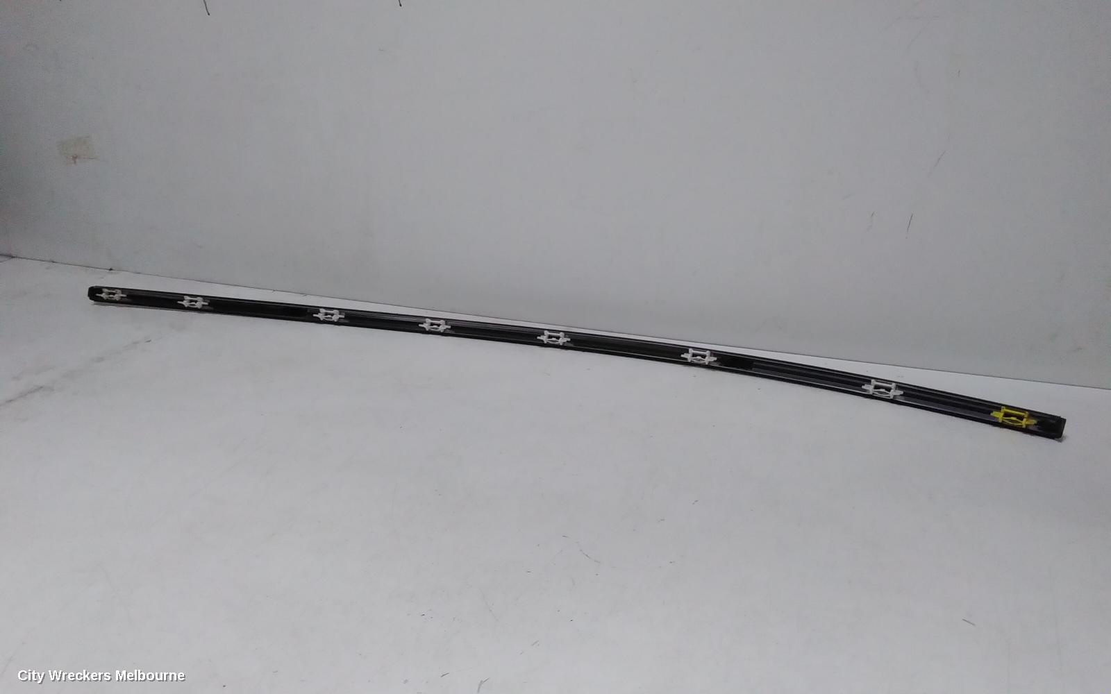 HYUNDAI I30 ROOF RAIL