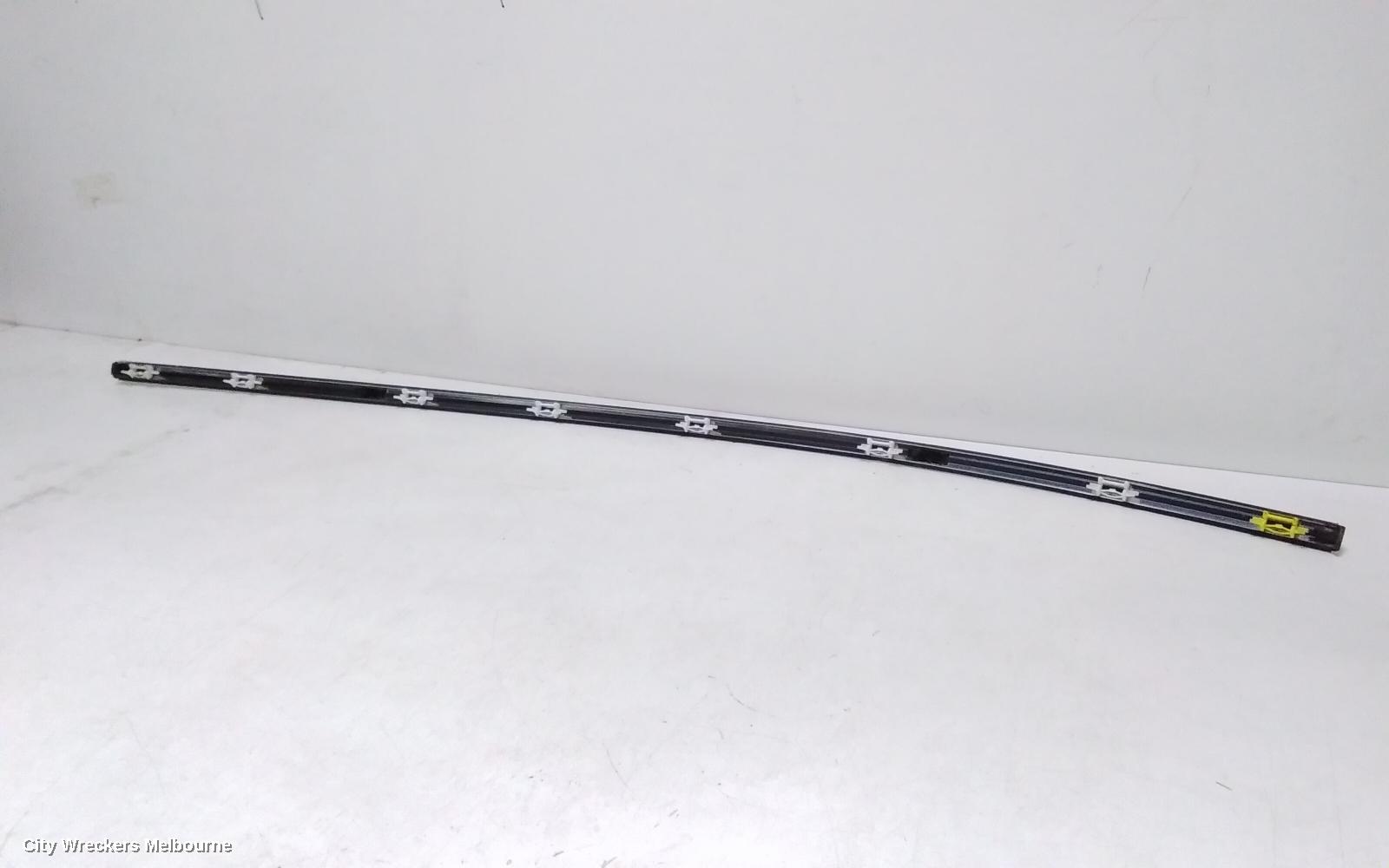 HYUNDAI I30 ROOF RAIL
