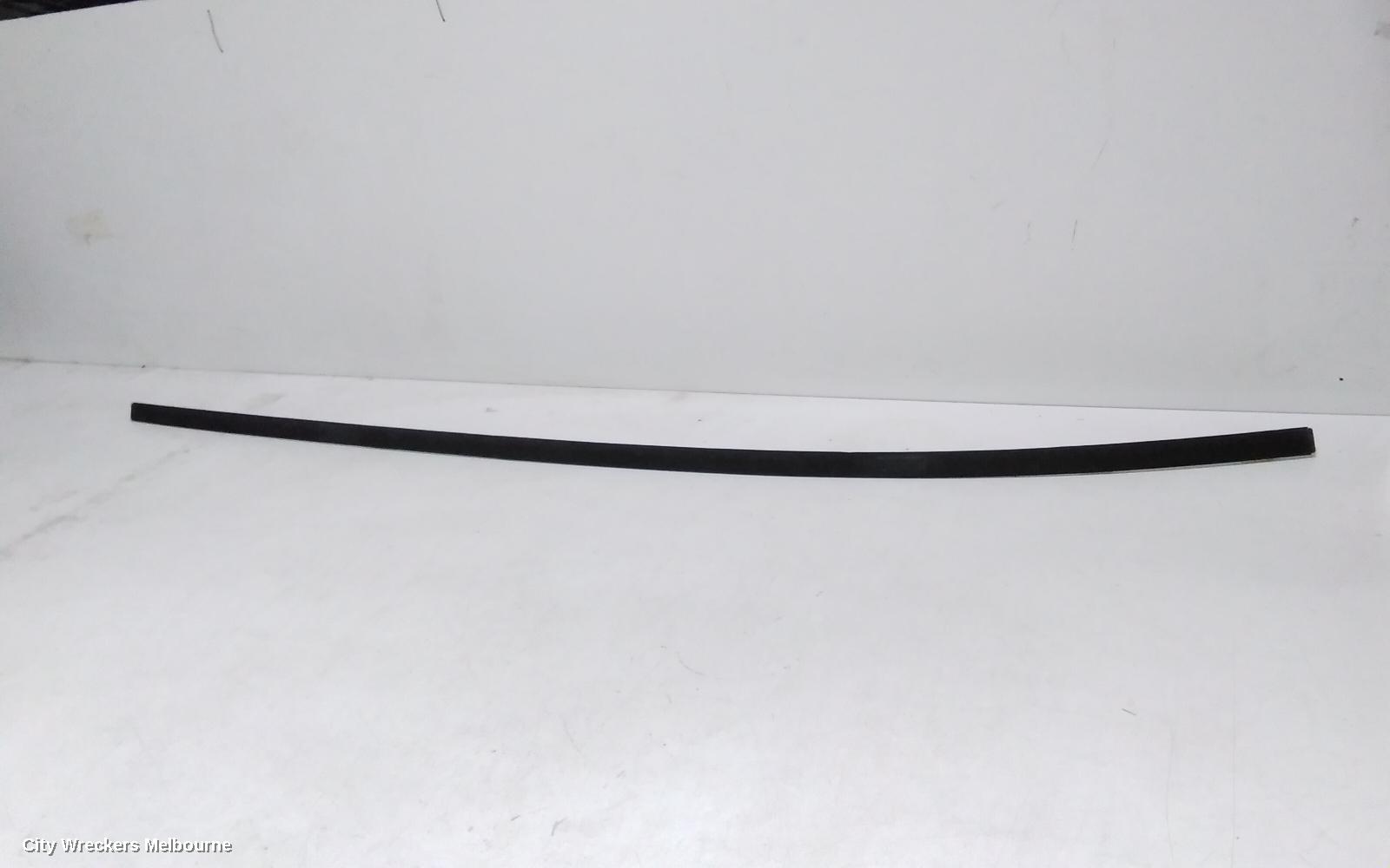 HYUNDAI I30 ROOF RAIL