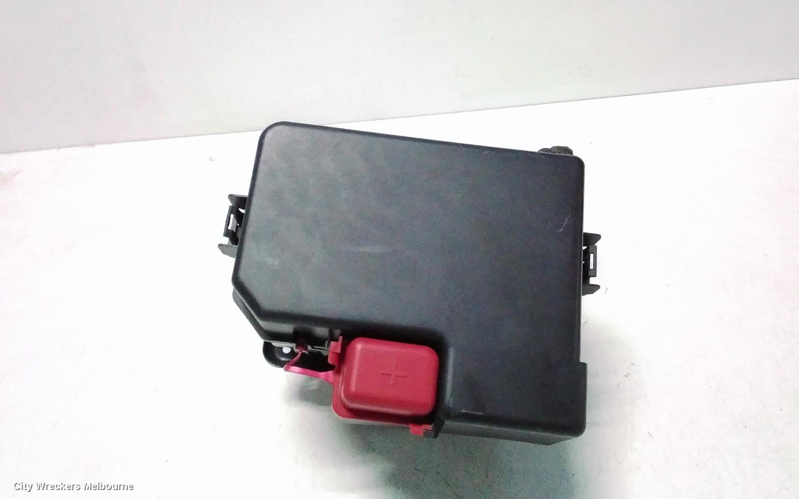 LDV DELIVER 9 FUSE BOX, FUSE BOX, ENGINE BAY, 07/2020 ONWARDS