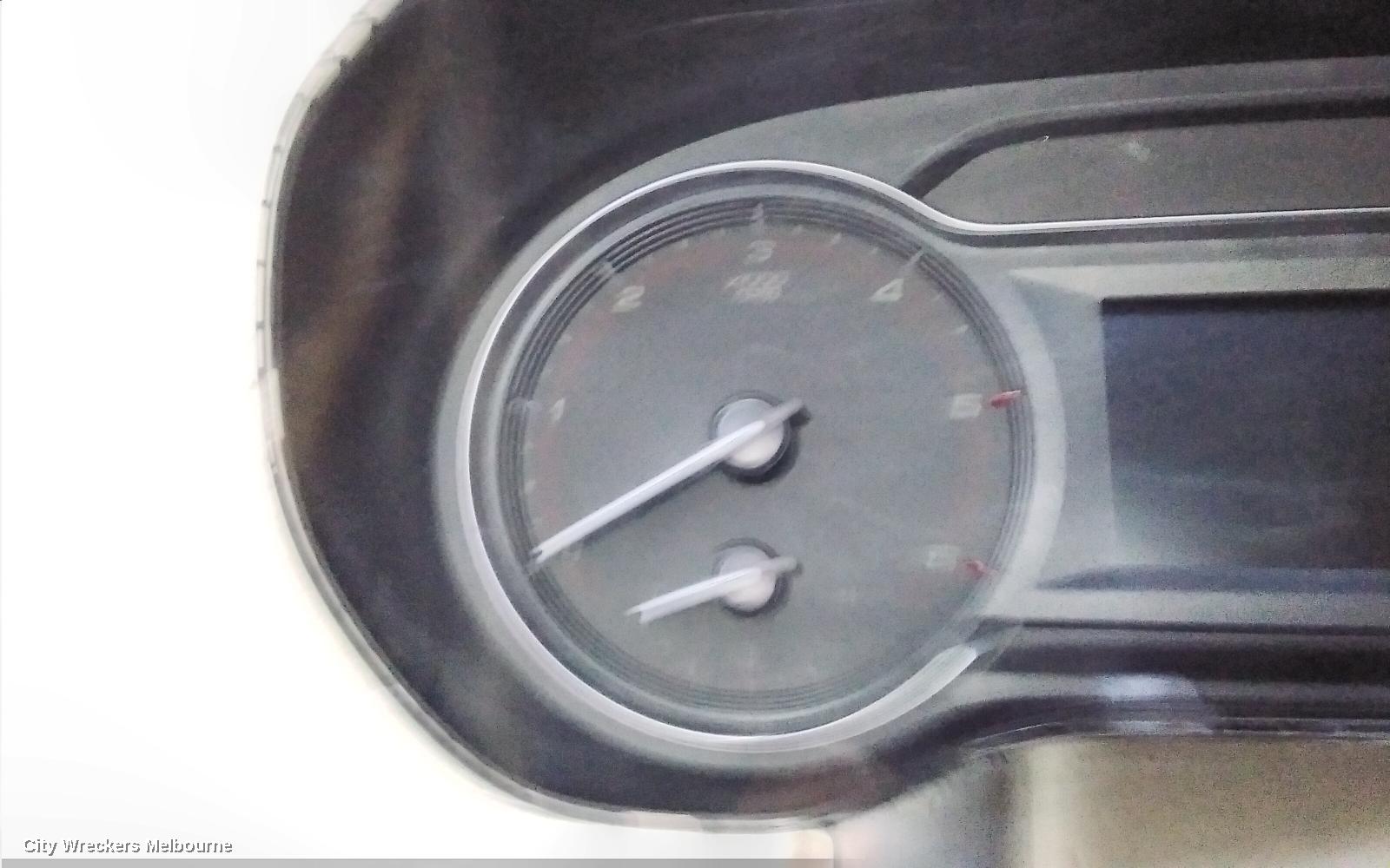 LDV DELIVER 9 INSTRUMENT CLUSTER, DISPLAY CLUSTER, AUTO T/M, 07/2020 ONWARDS