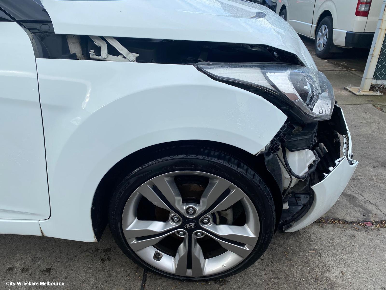 HYUNDAI VELOSTER CONSOLE, FS, 02/2012 - 02/2018