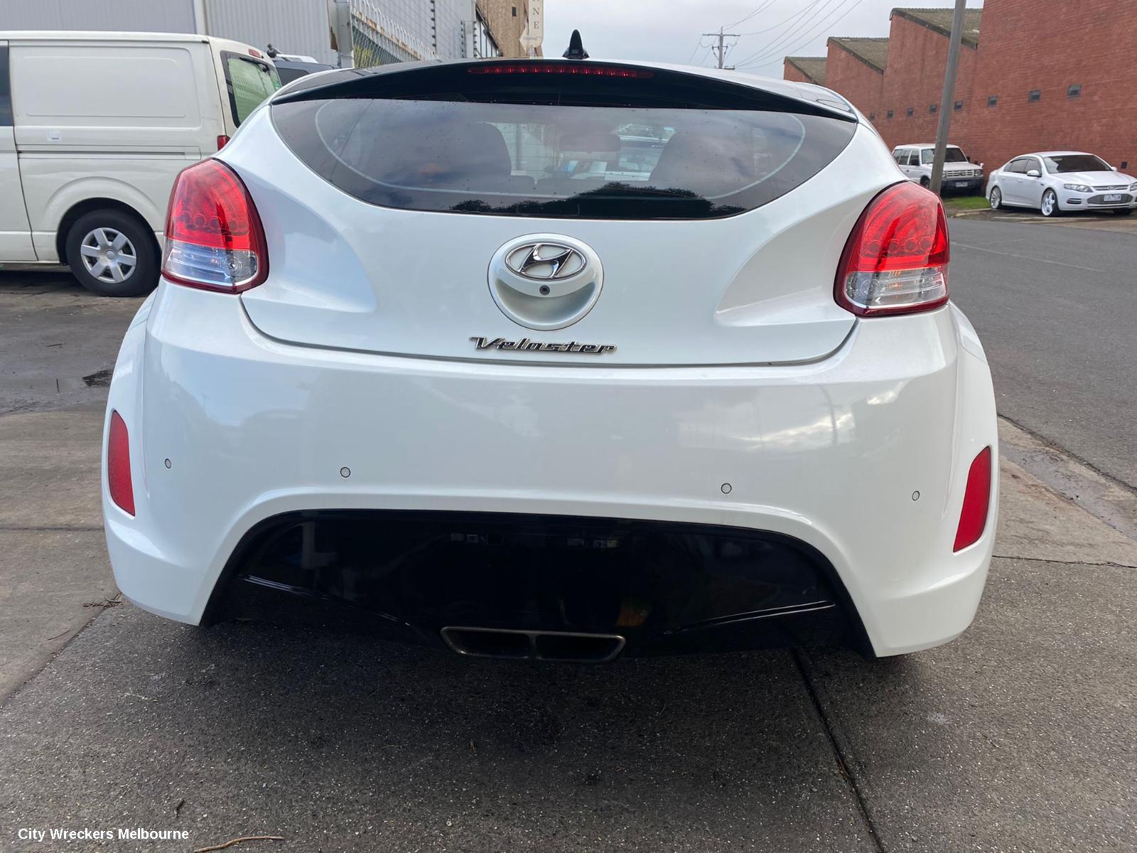 HYUNDAI VELOSTER LEFT DRIVESHAFT, AUTO T/M, NON TURBO, FS, 12/2011 - 02/2018