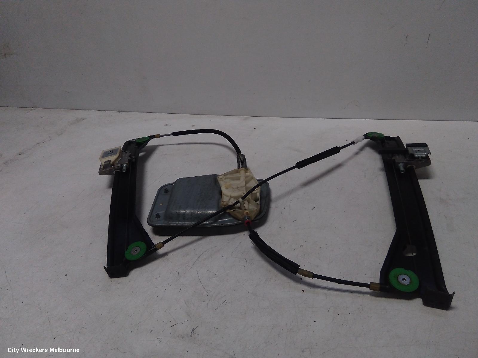 VOLKSWAGEN SCIROCCO RIGHT FRONT WINDOW REG/MOTOR, 1S, 12/2008 - 12/2017