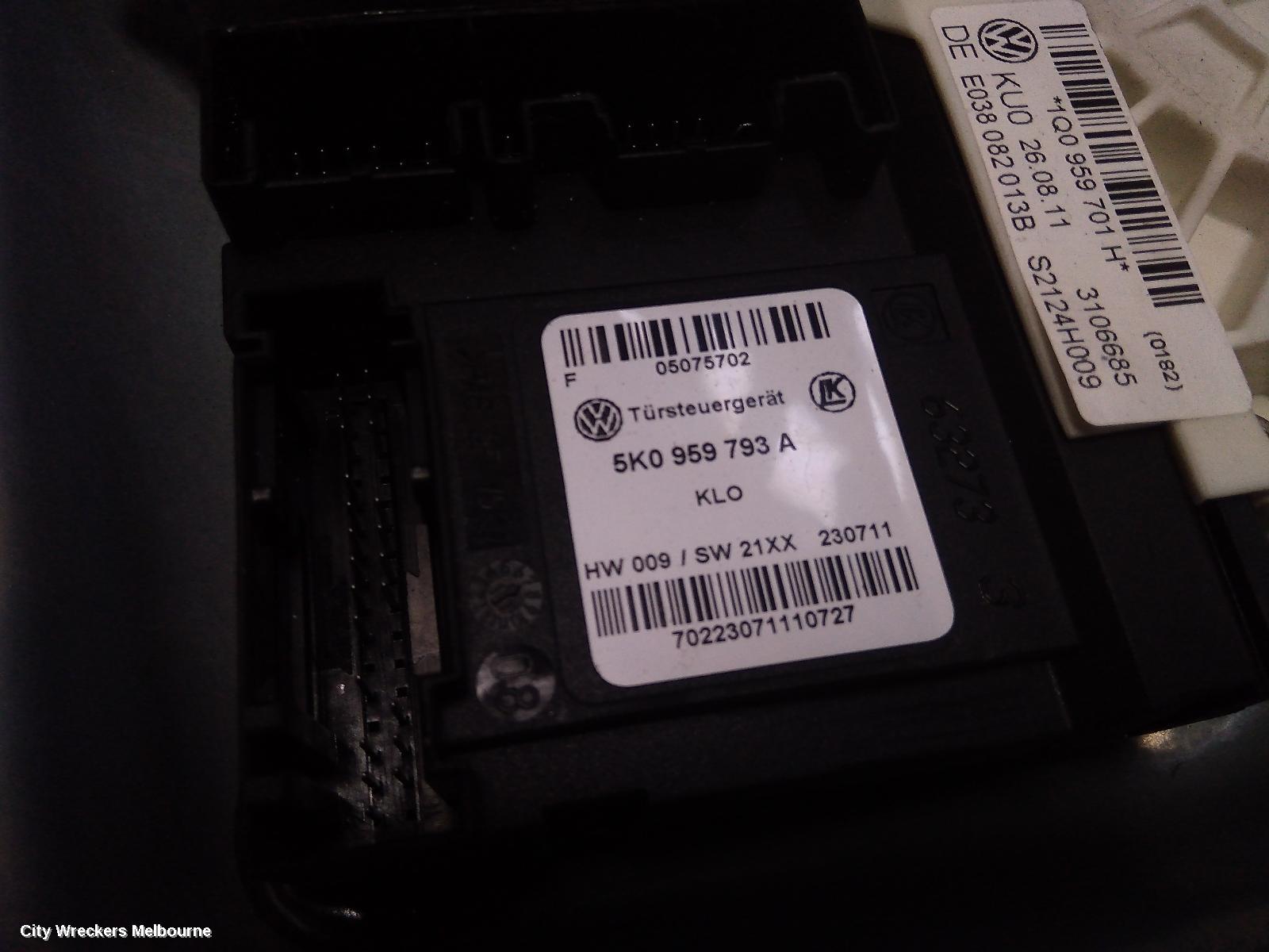 VOLKSWAGEN SCIROCCO RIGHT FRONT WINDOW REG/MOTOR, 1S, 12/2008 - 12/2017