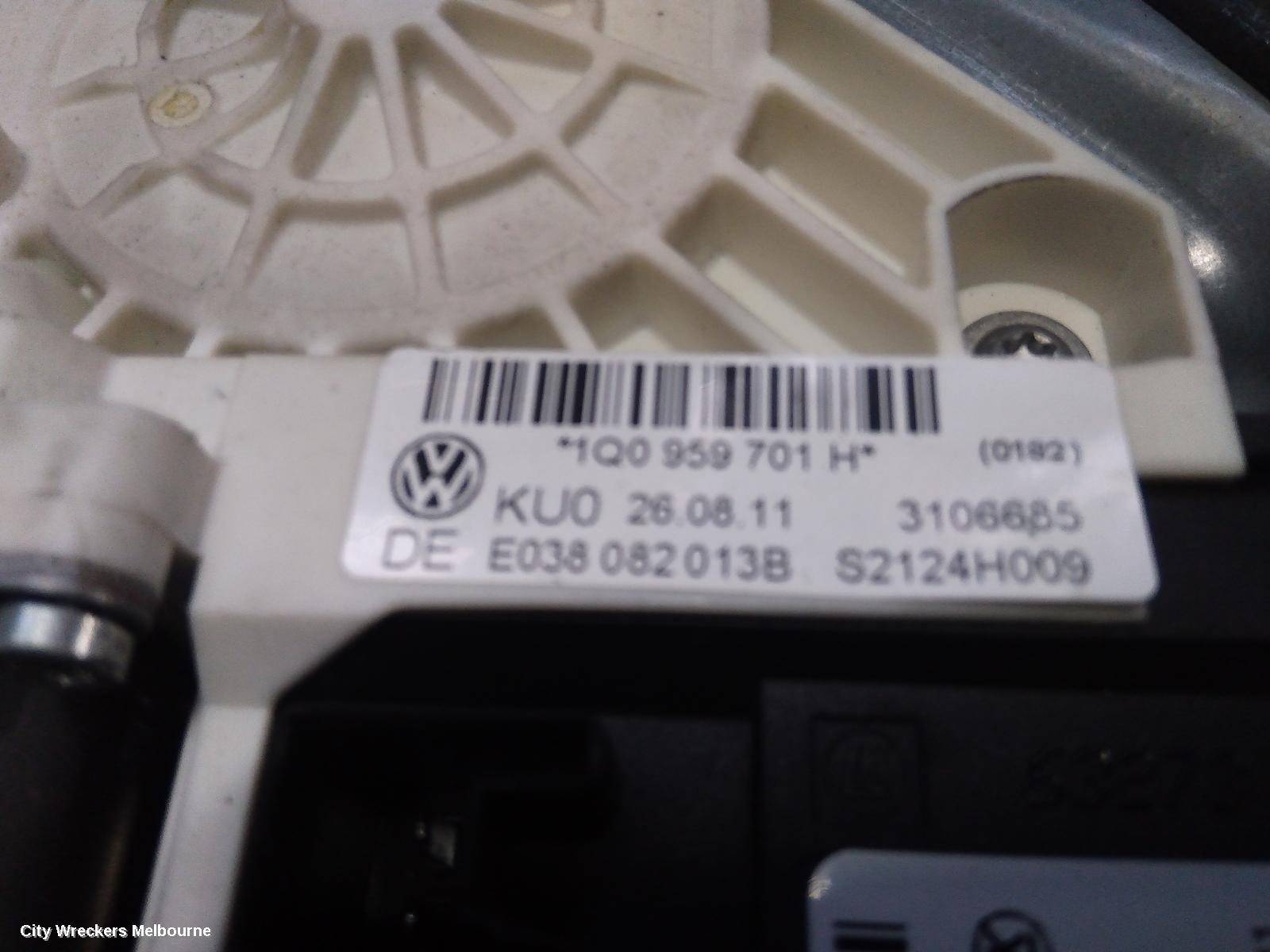 VOLKSWAGEN SCIROCCO RIGHT FRONT WINDOW REG/MOTOR, 1S, 12/2008 - 12/2017