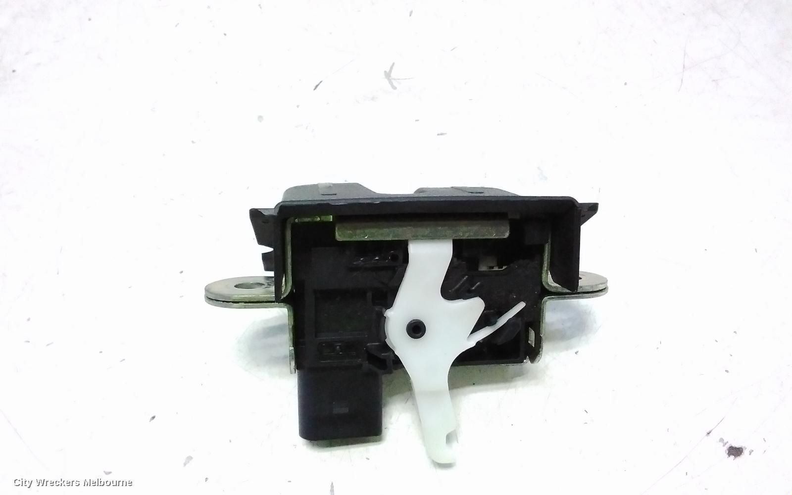 VOLKSWAGEN SCIROCCO DOOR/BOOT/GATE LOCK, TAILGATE LOCK, 1S, 12/2008 - 12/2017