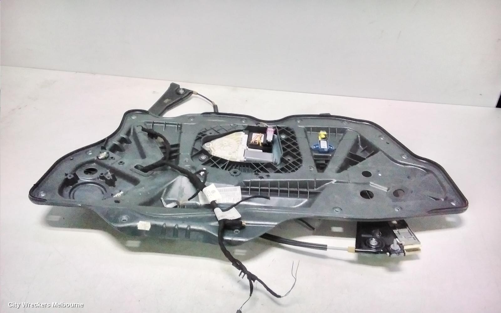 VOLKSWAGEN SCIROCCO LEFT FRONT WINDOW REG/MOTOR, 1S, 12/2008 - 12/2017