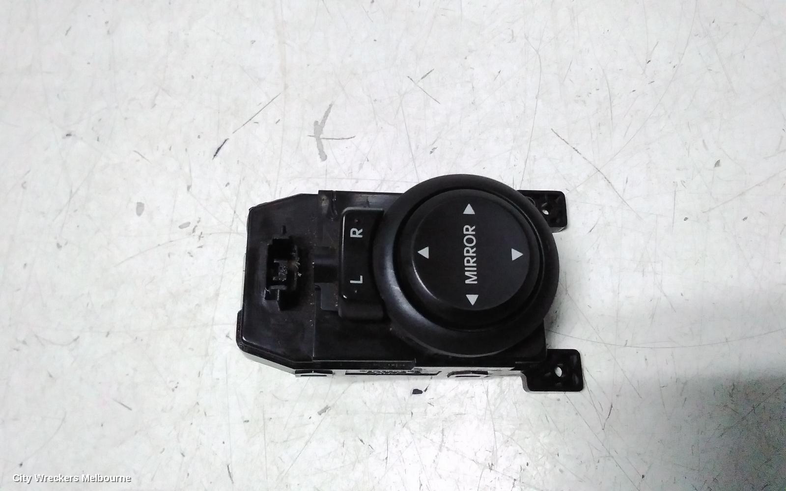 HYUNDAI I20, MIRROR SWITCH, W/ POWER FOLD TYPE, PB, 07/2010 - 12/2015