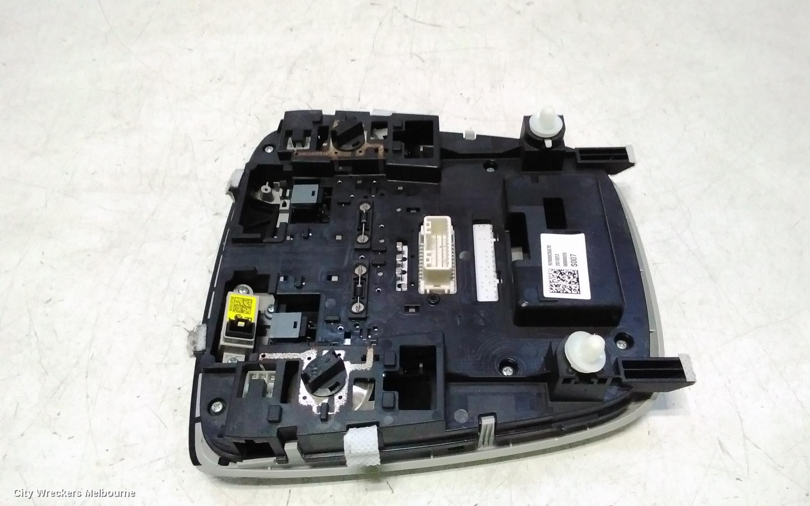 KIA SELTOS COURTESY LIGHT, FRONT, SP2, 07/2019 ONWARDS