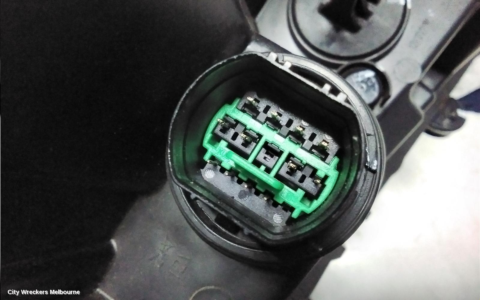 LDV DELIVER 9 LEFT HEADLAMP, HALOGEN TYPE, 07/2020 ONWARDS