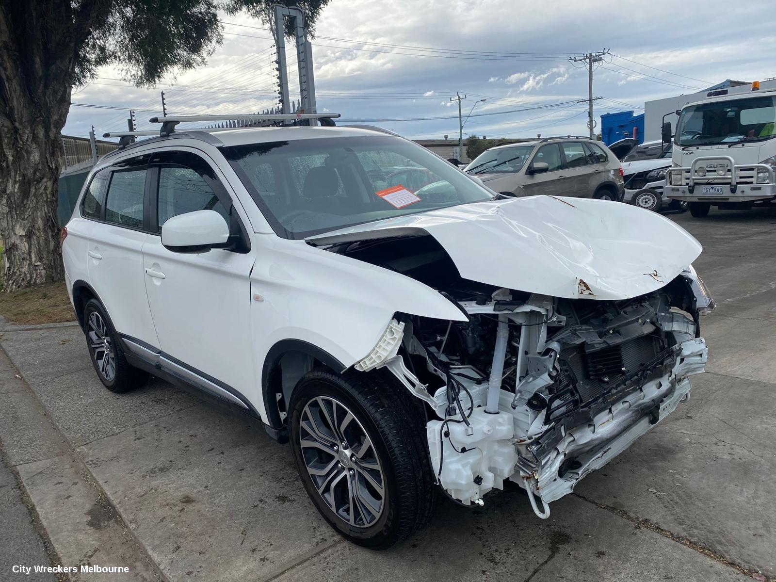 MITSUBISHI OUTLANDER, ZK, 04/2015 - 07/2021, FACIA: 78405