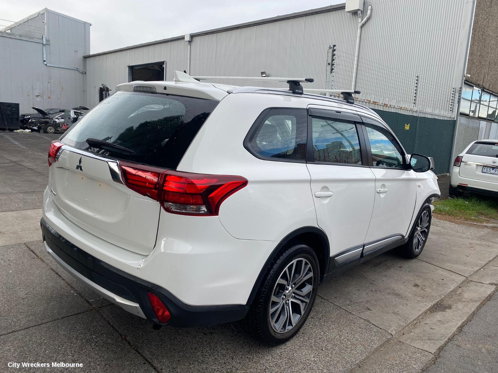 MITSUBISHI OUTLANDER, ZK, 04/2015 - 07/2021, FACIA: 78405