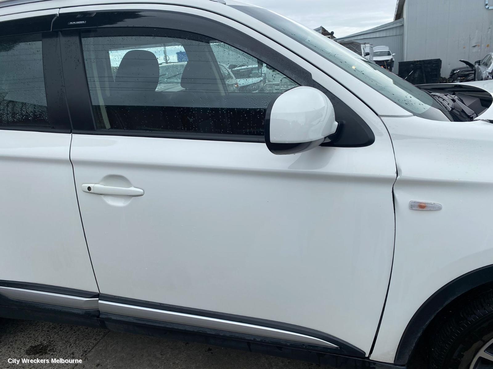 MITSUBISHI OUTLANDER, ZK, 04/2015 - 07/2021, FACIA: 78405
