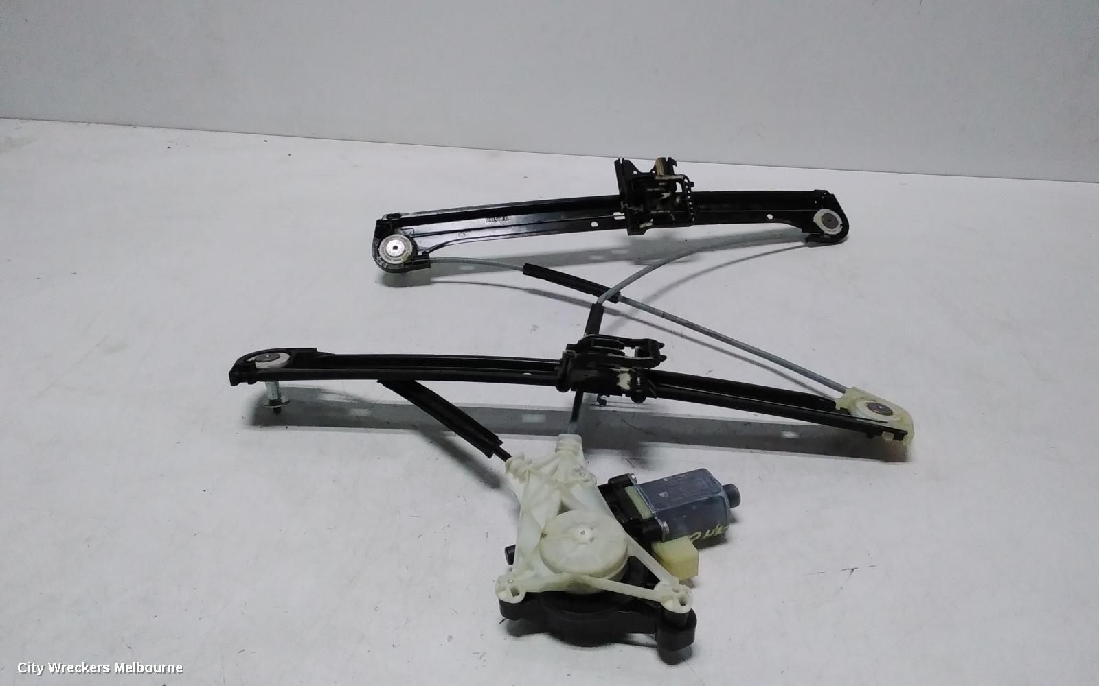AUDI A3 RIGHT FRONT WINDOW REG/MOTOR, 8V, 4DR SEDAN, 10/2013 - 10/2020