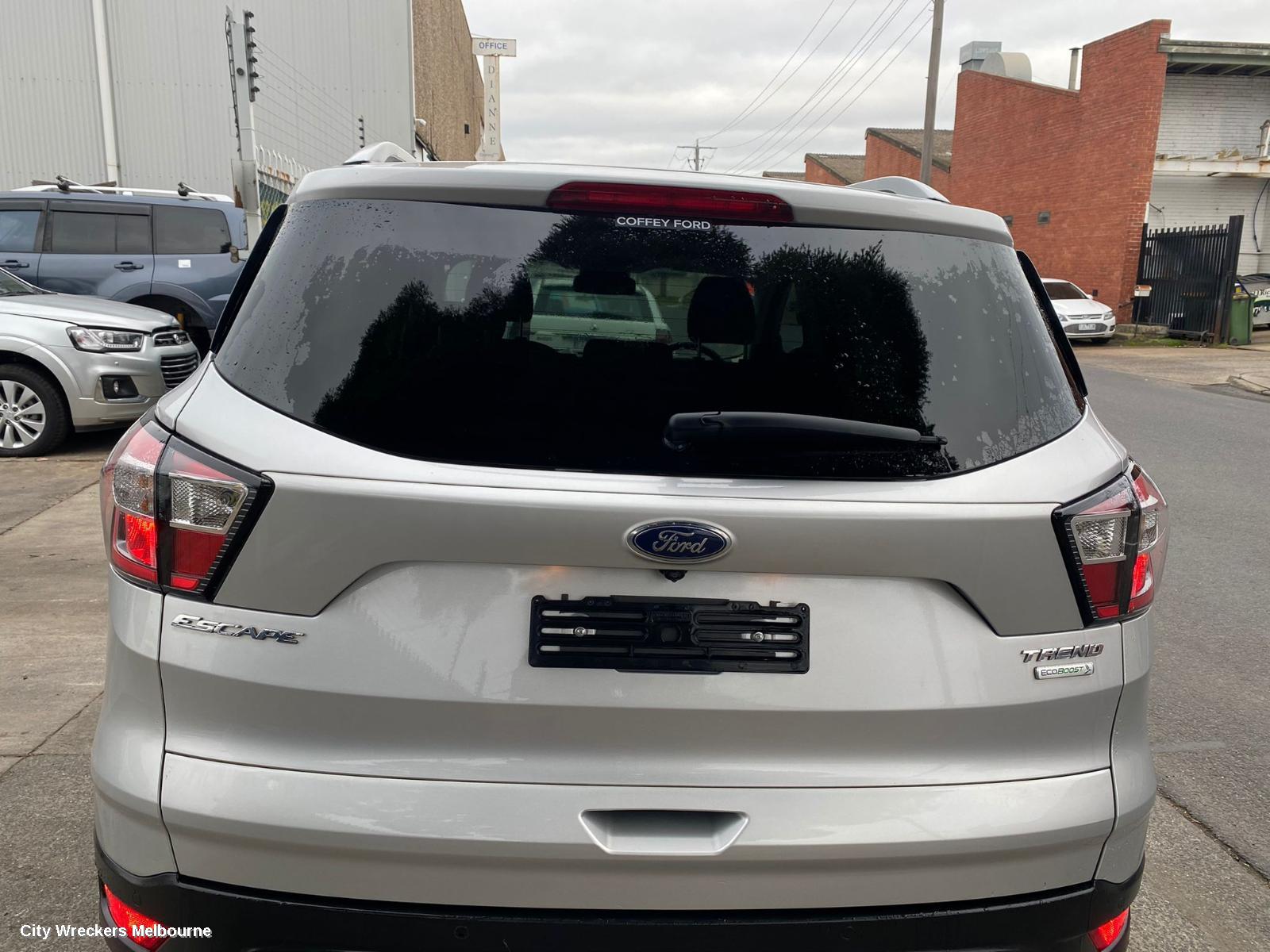 FORD ESCAPE REAR BUMPER, BUMPER BAR (3 PIECE), COLOUR CODED, ZG, 09/2016 - 05/2020