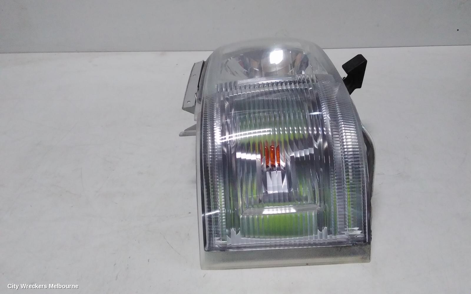 TOYOTA HIACE RIGHT HEADLAMP, TRH/KDH, SLWB, 03/2005 - 08/2010