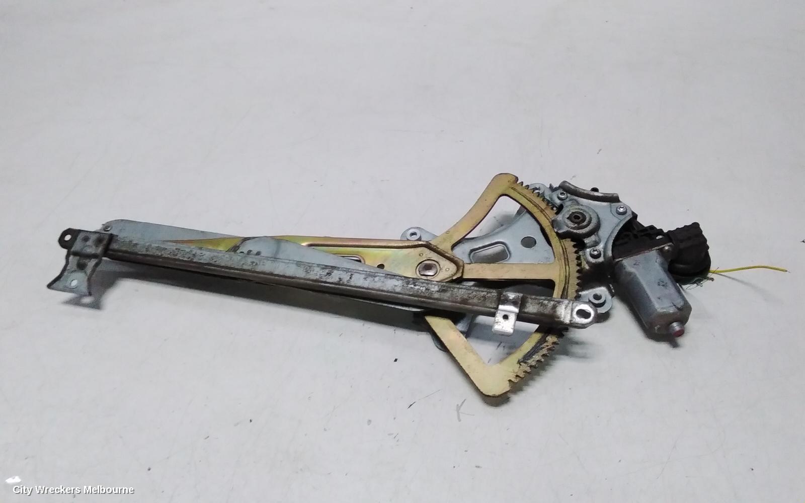 TOYOTA HIACE LEFT FRONT WINDOW REG/MOTOR, DOOR REG AND MOTOR ASSY, TRH/KDH, 03/2005 - 04/2019