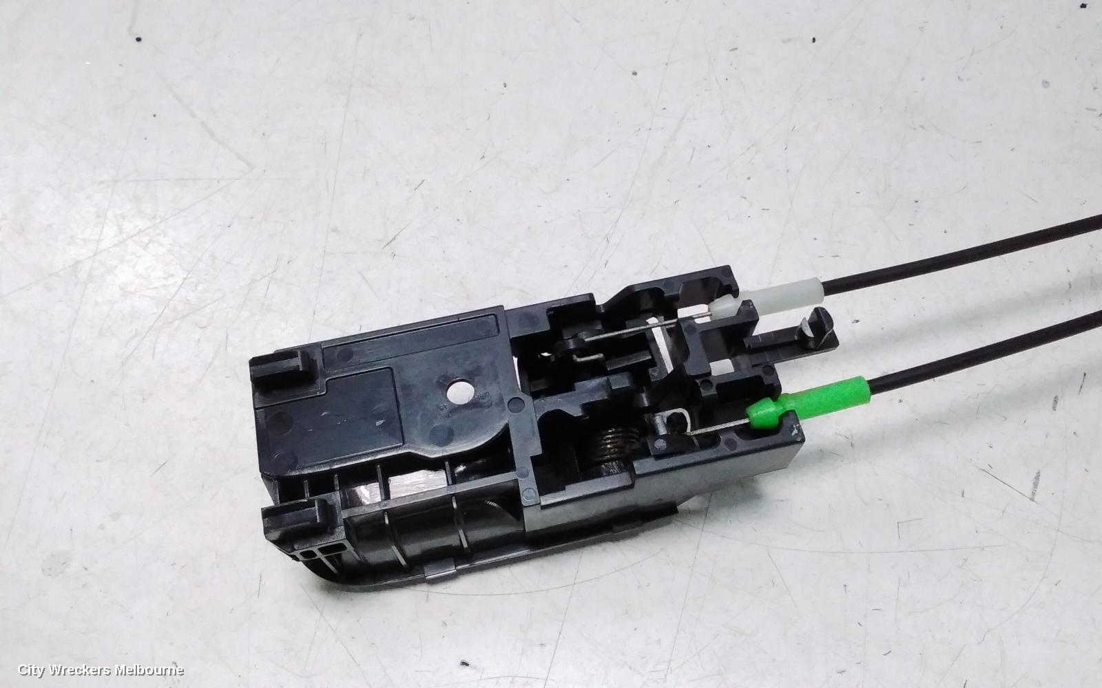 TOYOTA HIACE DOOR/BOOT/GATE LOCK, LEFT FRONT DOOR LOCK, TRH/KDH, 03/2005 - 04/2019