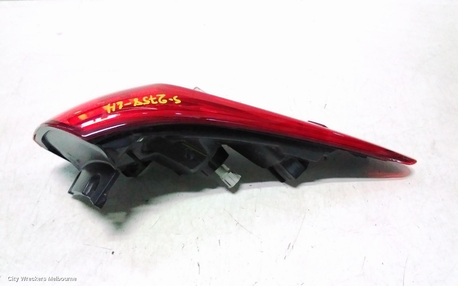 NISSAN QASHQAI LEFT TAILLIGHT, J11, 12/2013 - 06/2017
