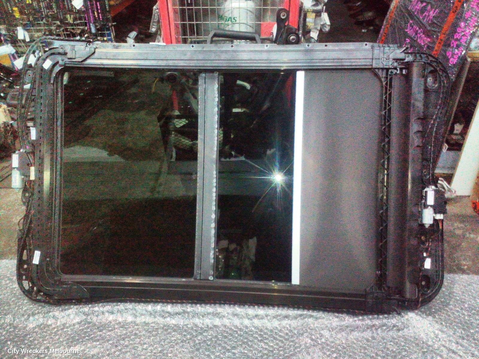 PORSCHE CAYENNE ROOF GLASS/SUNROOF/T, 92A, 07/2010 - 04/2018