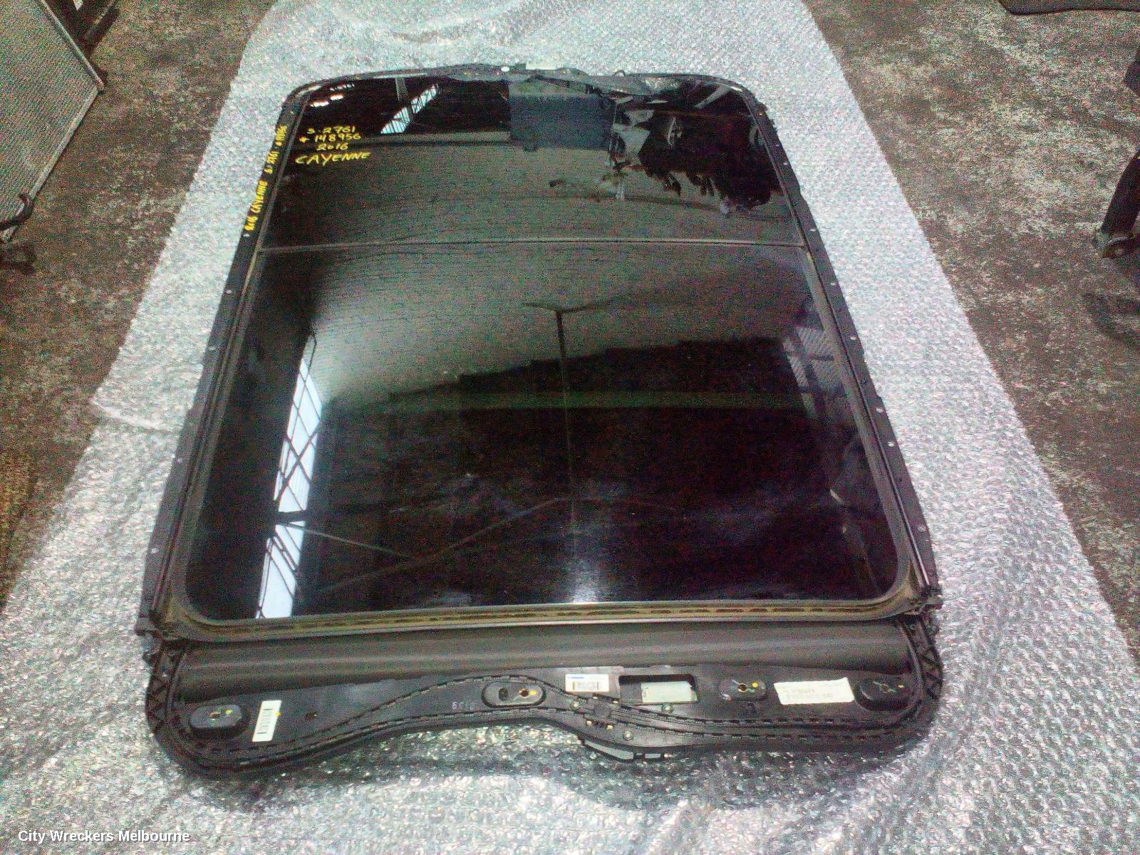 PORSCHE CAYENNE ROOF GLASS/SUNROOF/T, 92A, 07/2010 - 04/2018