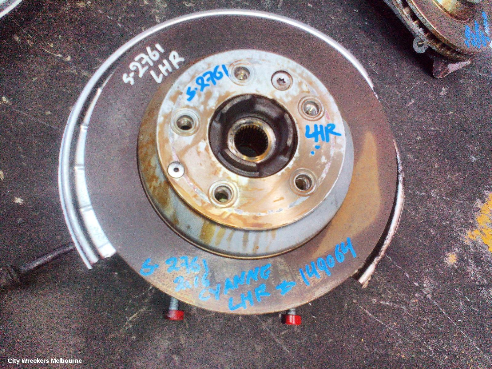 PORSCHE CAYENNE LEFT REAR HUB ASSEMBLY, 92A, 11/2014 - 04/2018