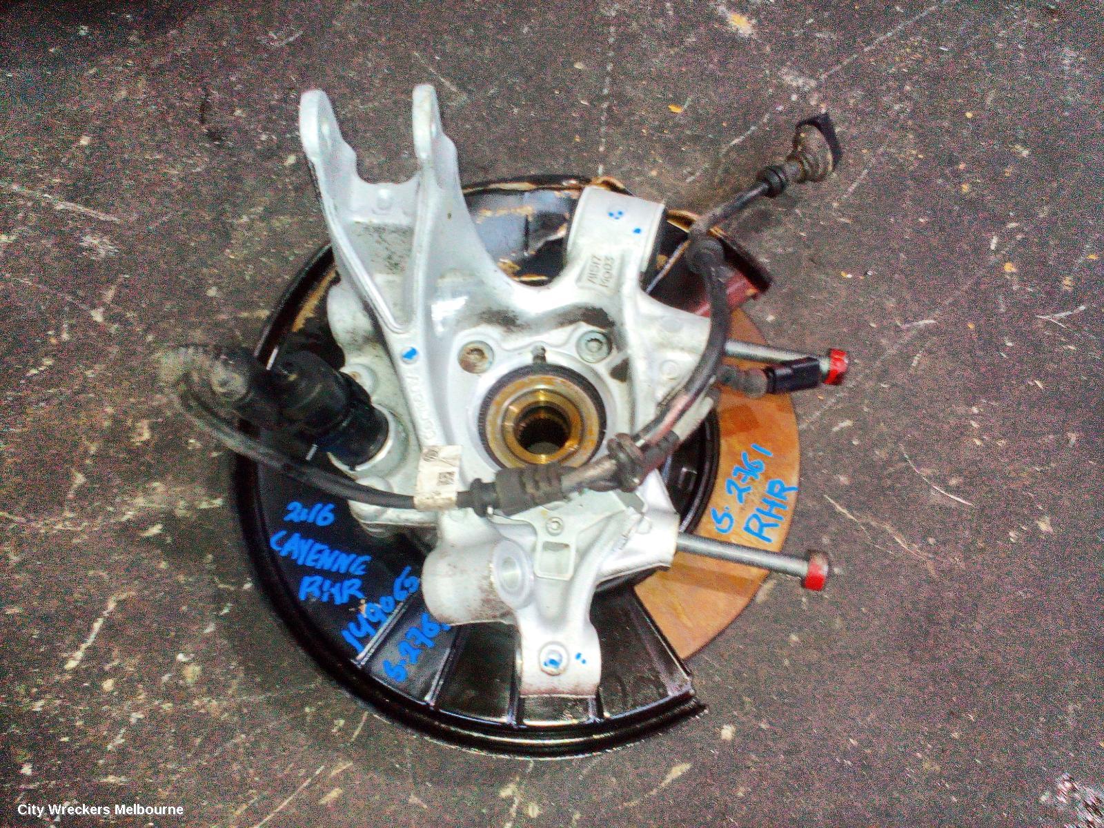 PORSCHE CAYENNE RIGHT REAR HUB ASSEMBLY, 92A, 11/2014 - 04/2018