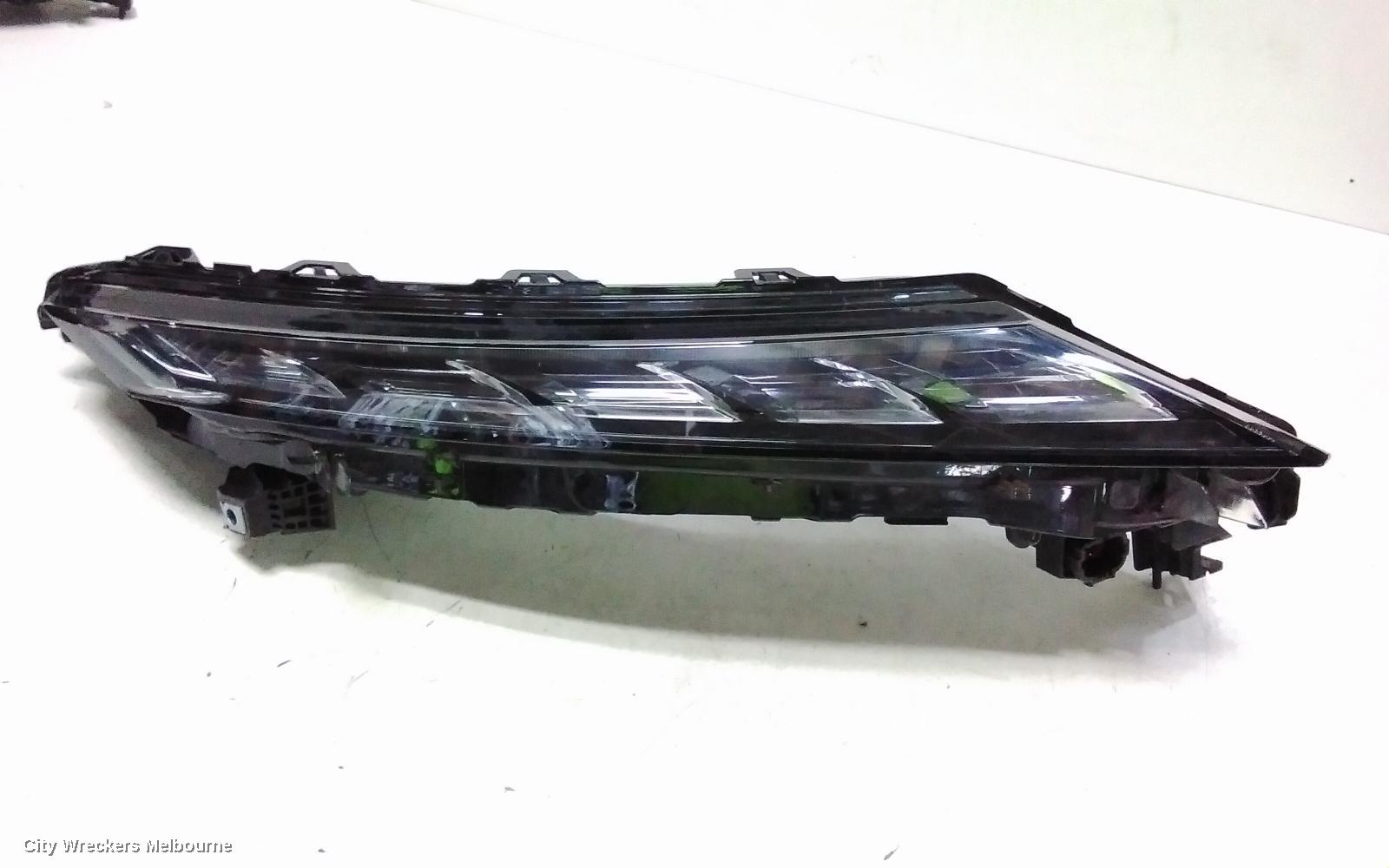 MITSUBISHI OUTLANDER RIGHT INDICATOR/FOG/SIDE, ZM, DAYTIME RUNNING LAMP, 08/2021 ONWARDS