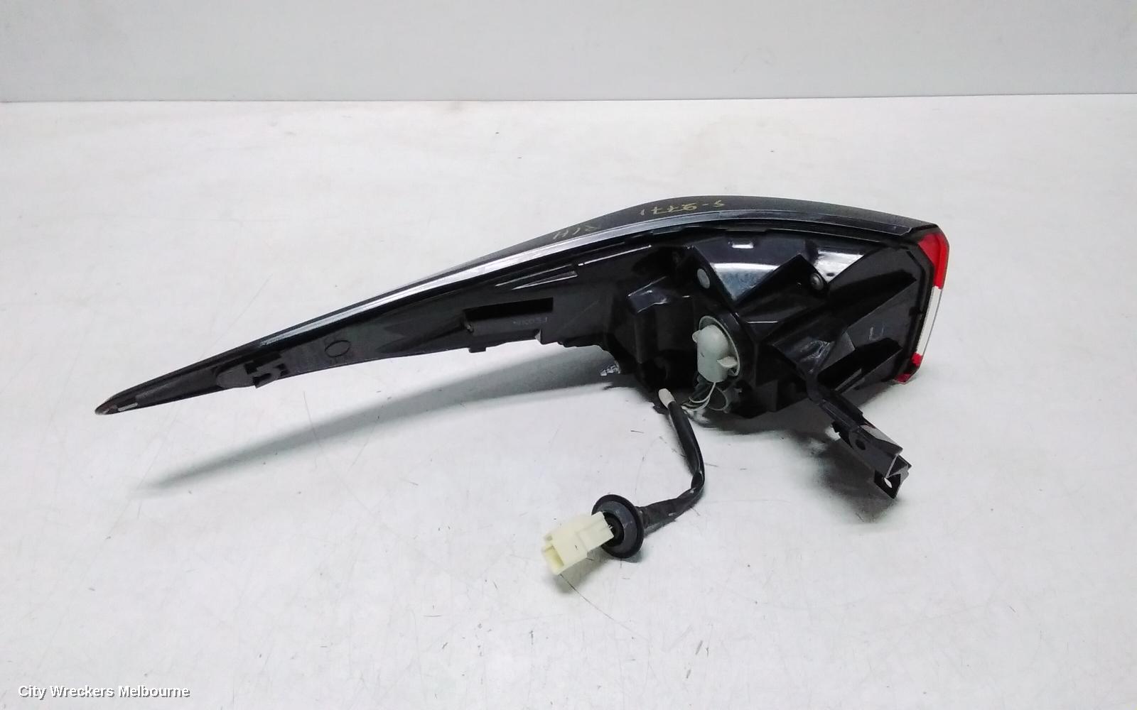 MITSUBISHI OUTLANDER RIGHT TAILLIGHT, ZM, IN BODY, W/ LED TYPE, 08/2021 - 04/2025