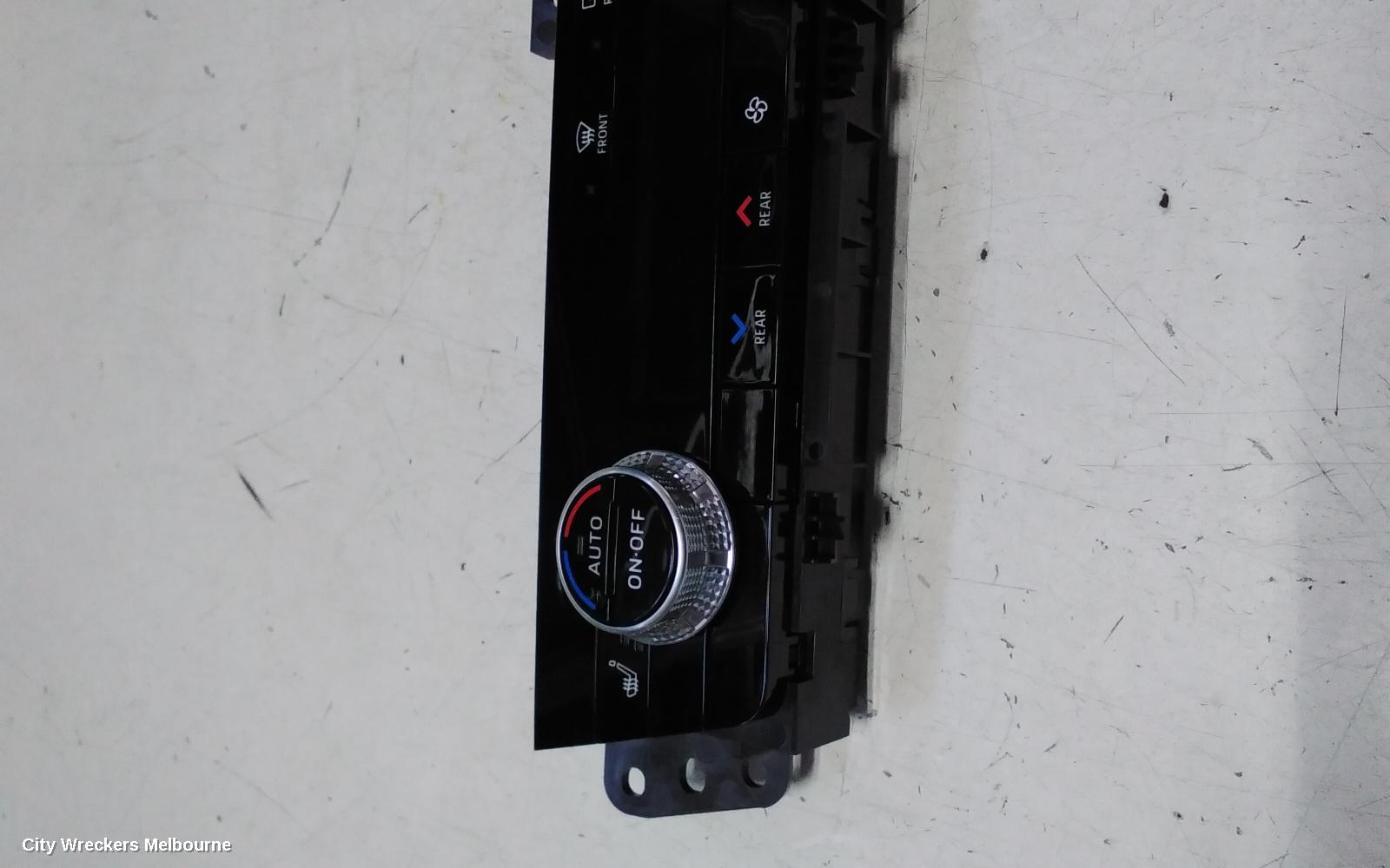 MITSUBISHI OUTLANDER HEATER/AC CONTROLS, DUAL ZONE CLIMATE CONTROL TYPE, ZM, 08/2021 ONWARDS